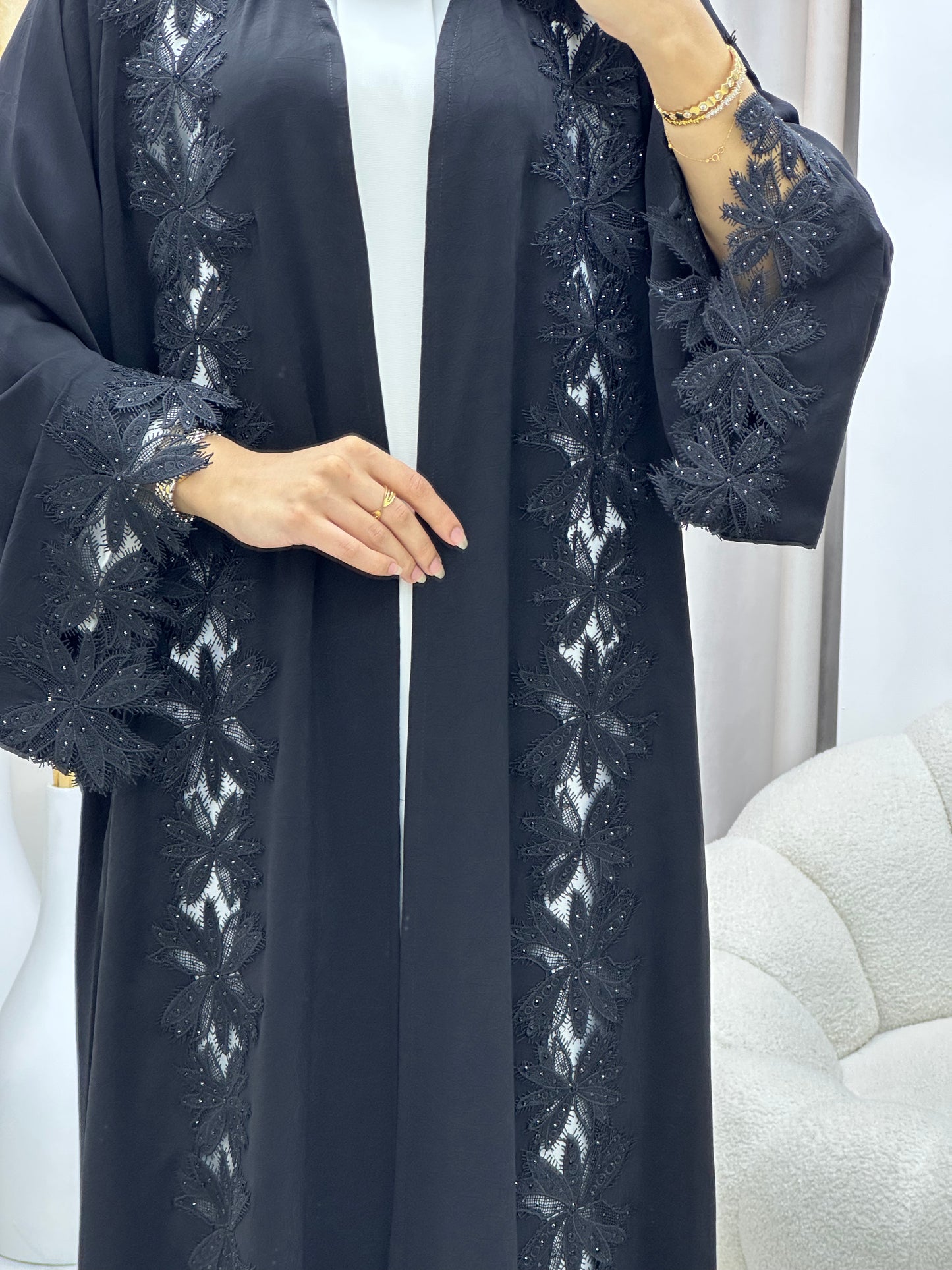 C 0543 Black Classic Lace Abaya