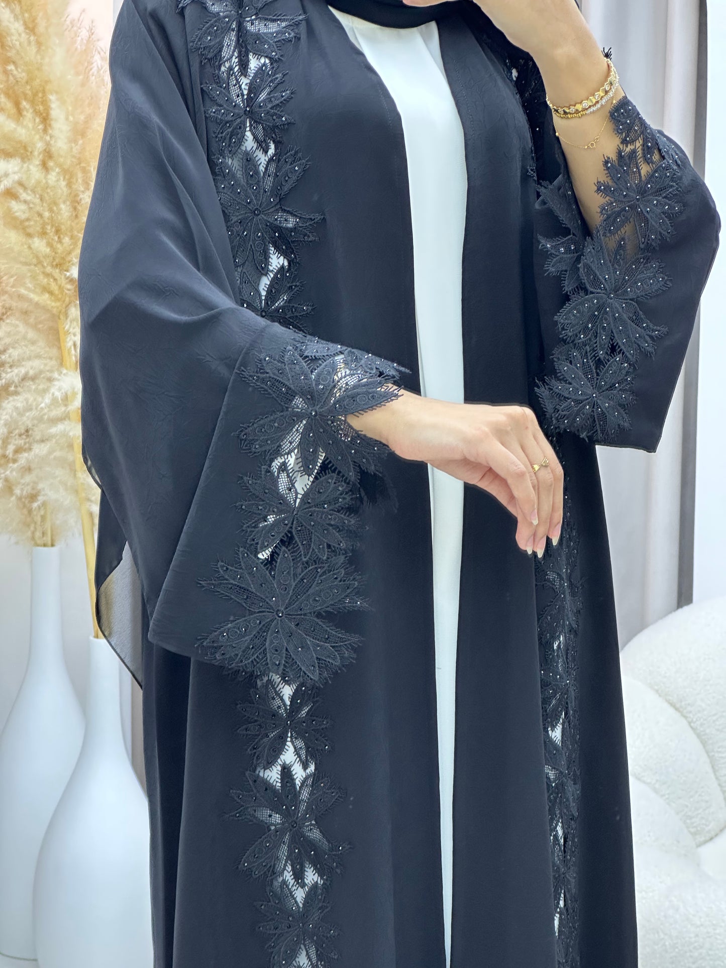 C 0543 Black Classic Lace Abaya