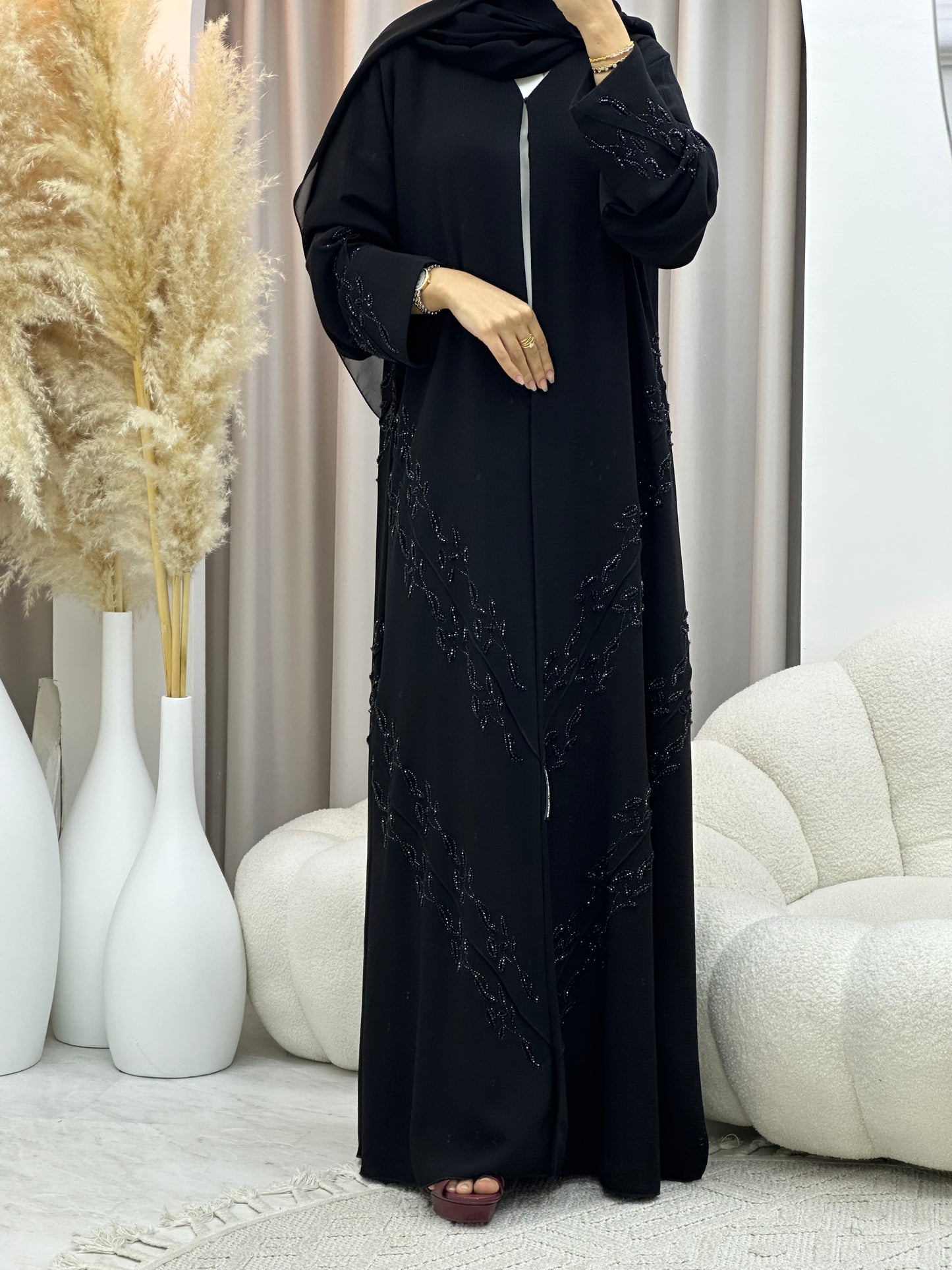 C 0550 Black Classic Lace Abaya