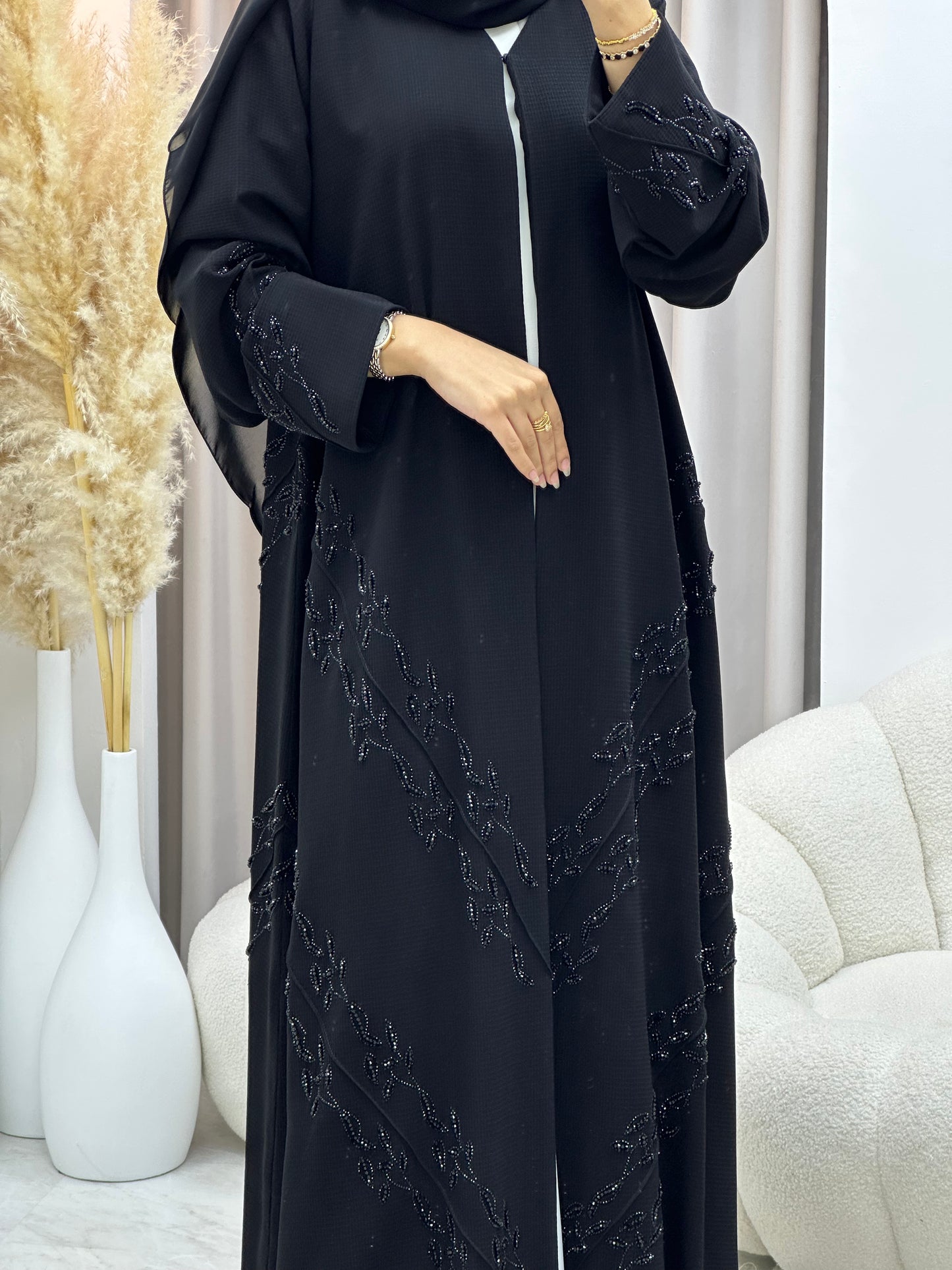 C 0550 Black Classic Lace Abaya