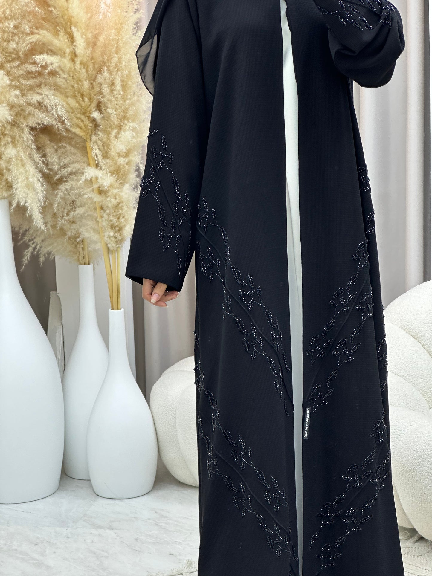 C 0550 Black Classic Lace Abaya