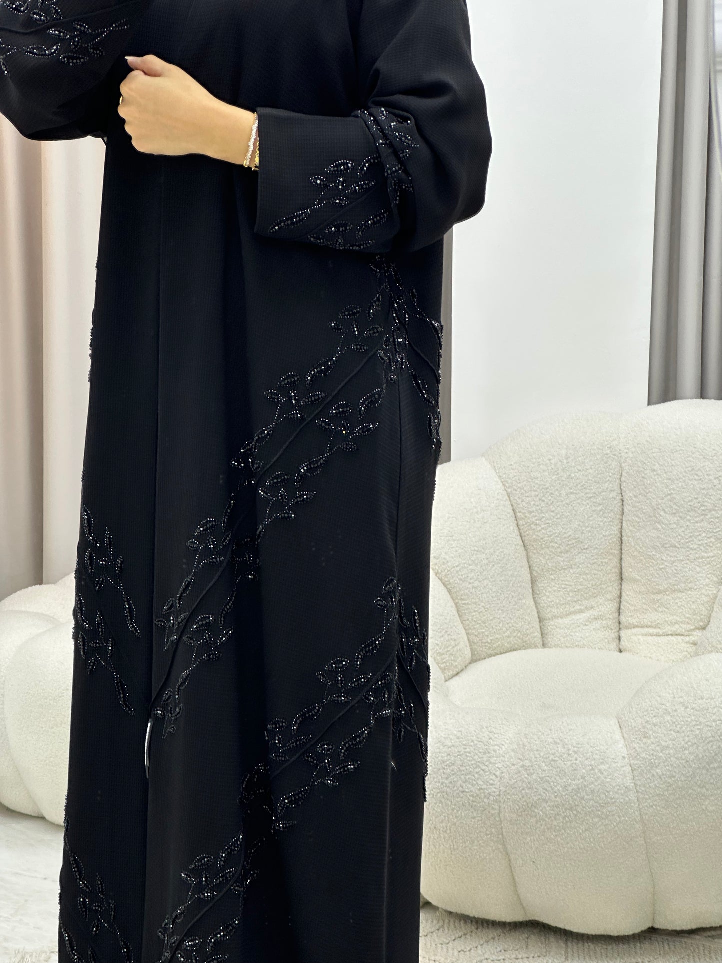 C 0550 Black Classic Lace Abaya