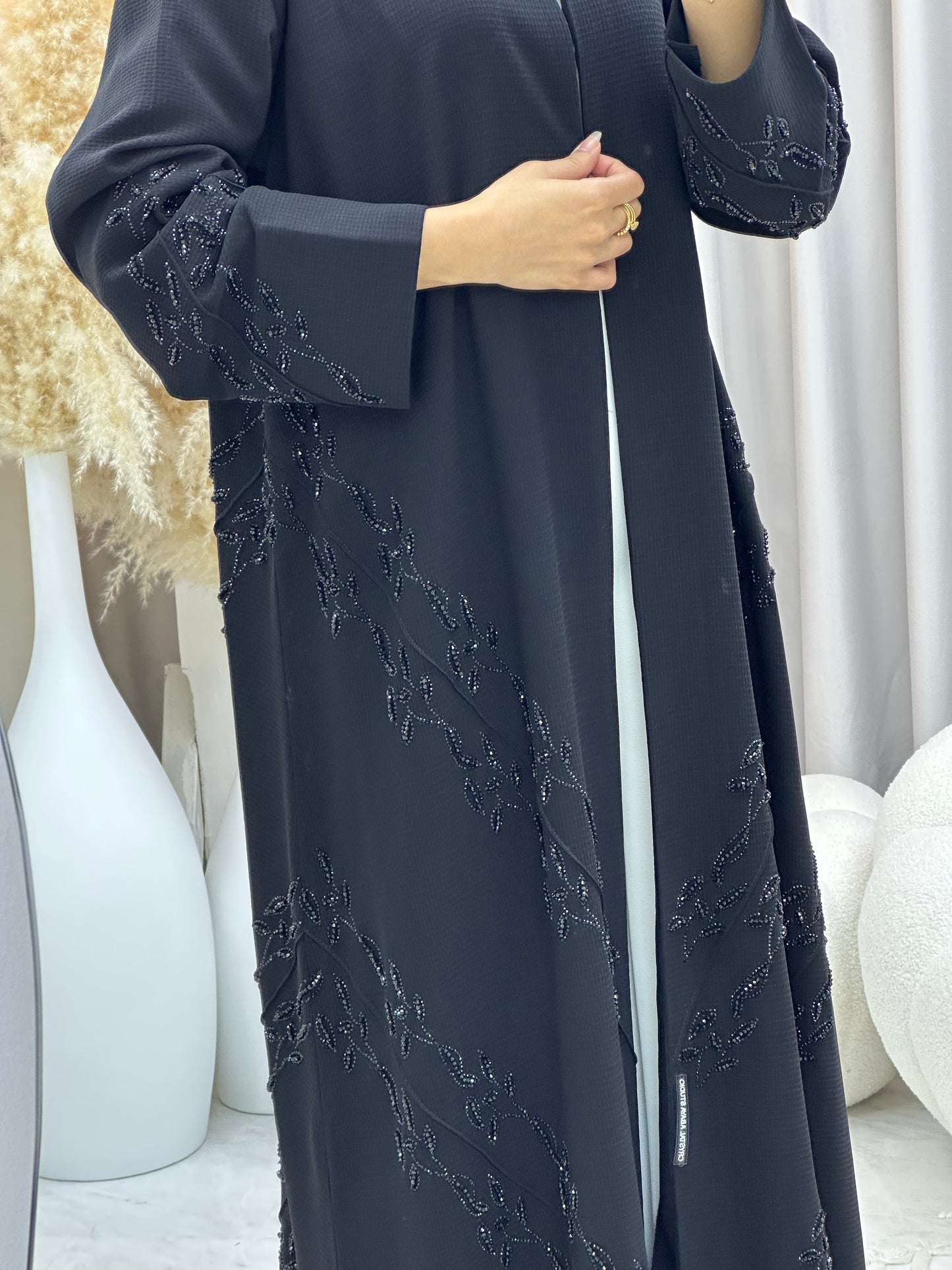 C 0550 Black Classic Lace Abaya