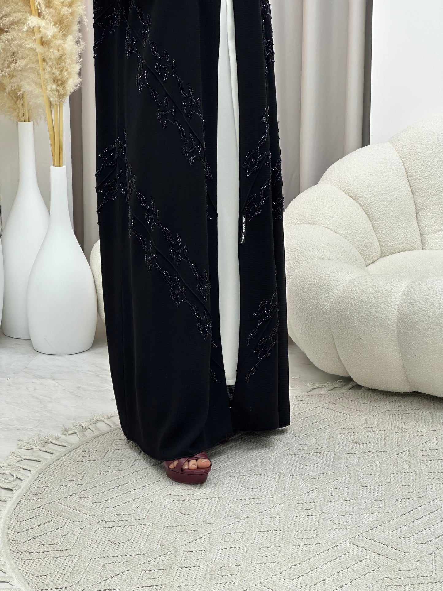 C 0550 Black Classic Lace Abaya