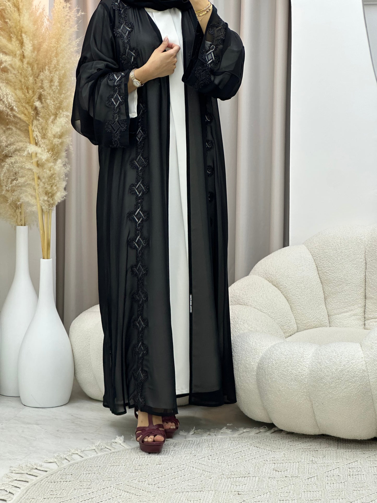 C 0551 Black Classic Lace Abaya