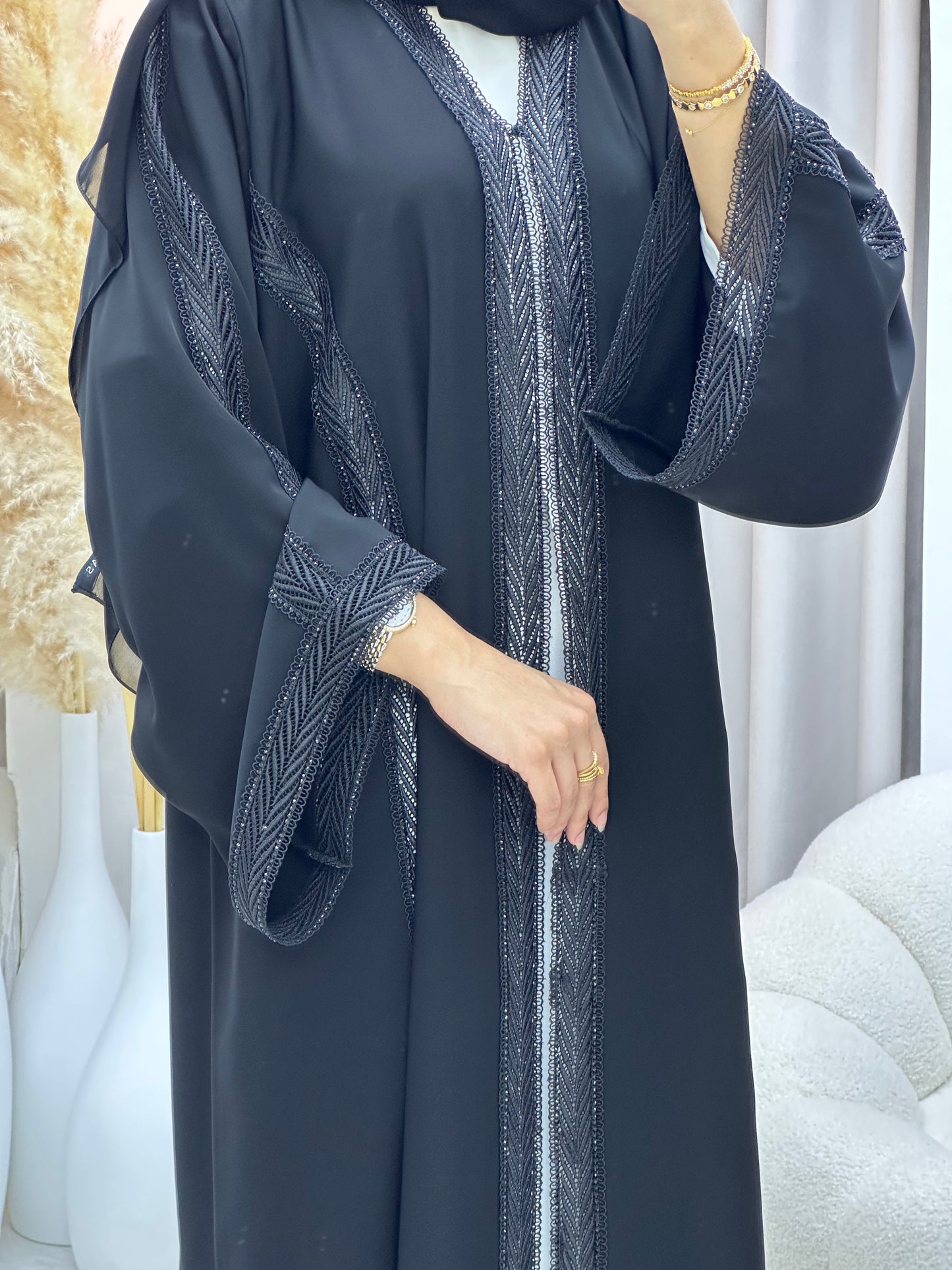 C 0545 Black Classic Lace Abaya