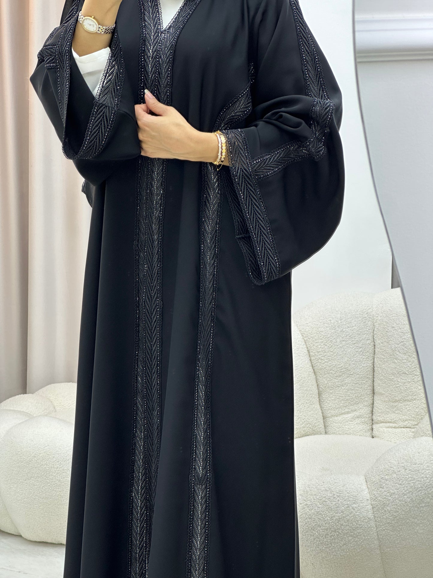 C 0545 Black Classic Lace Abaya