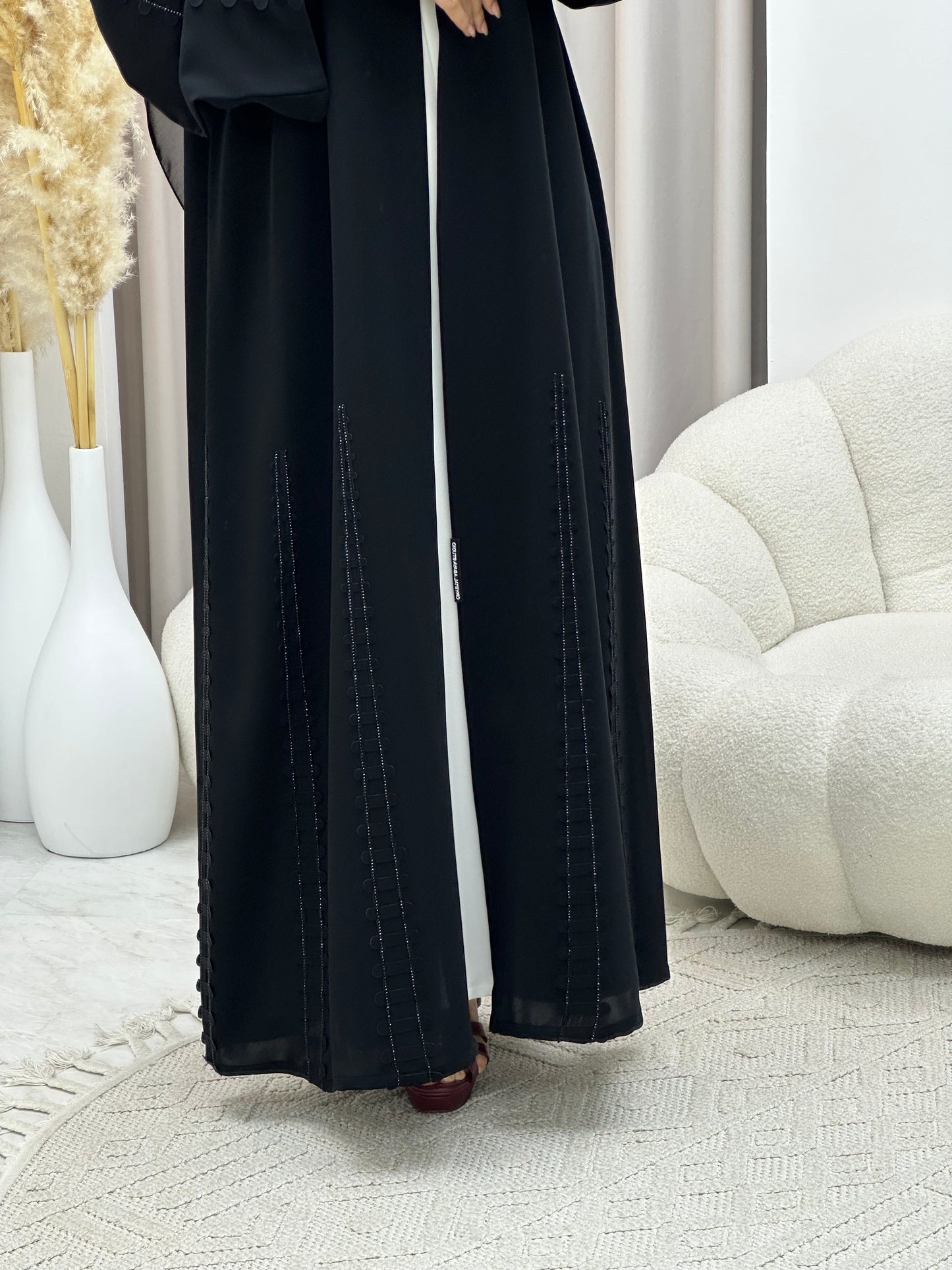 C 0546 Black Classic Lace Abaya