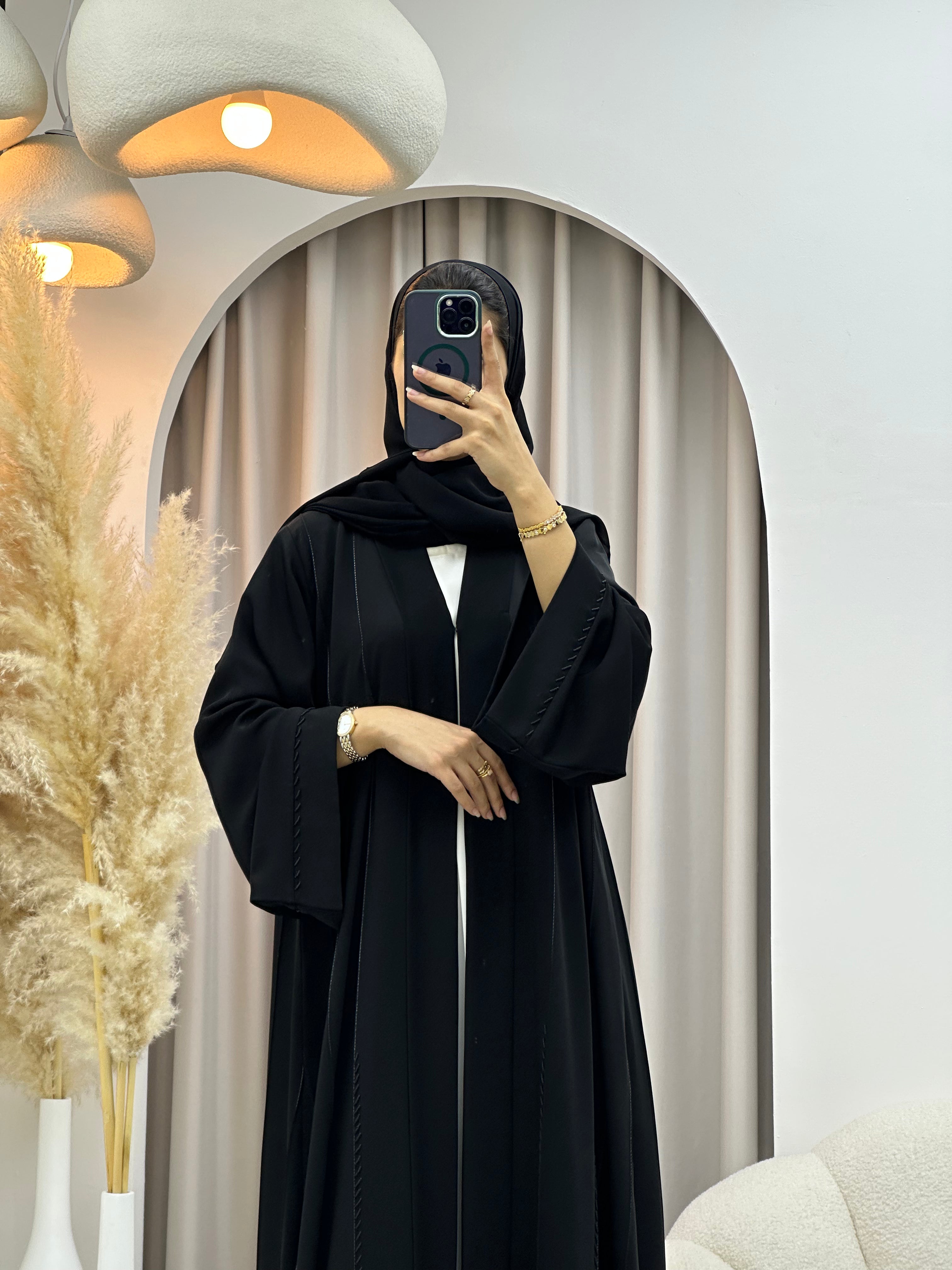 C RTW 0548 Black Classic Lace Abaya
