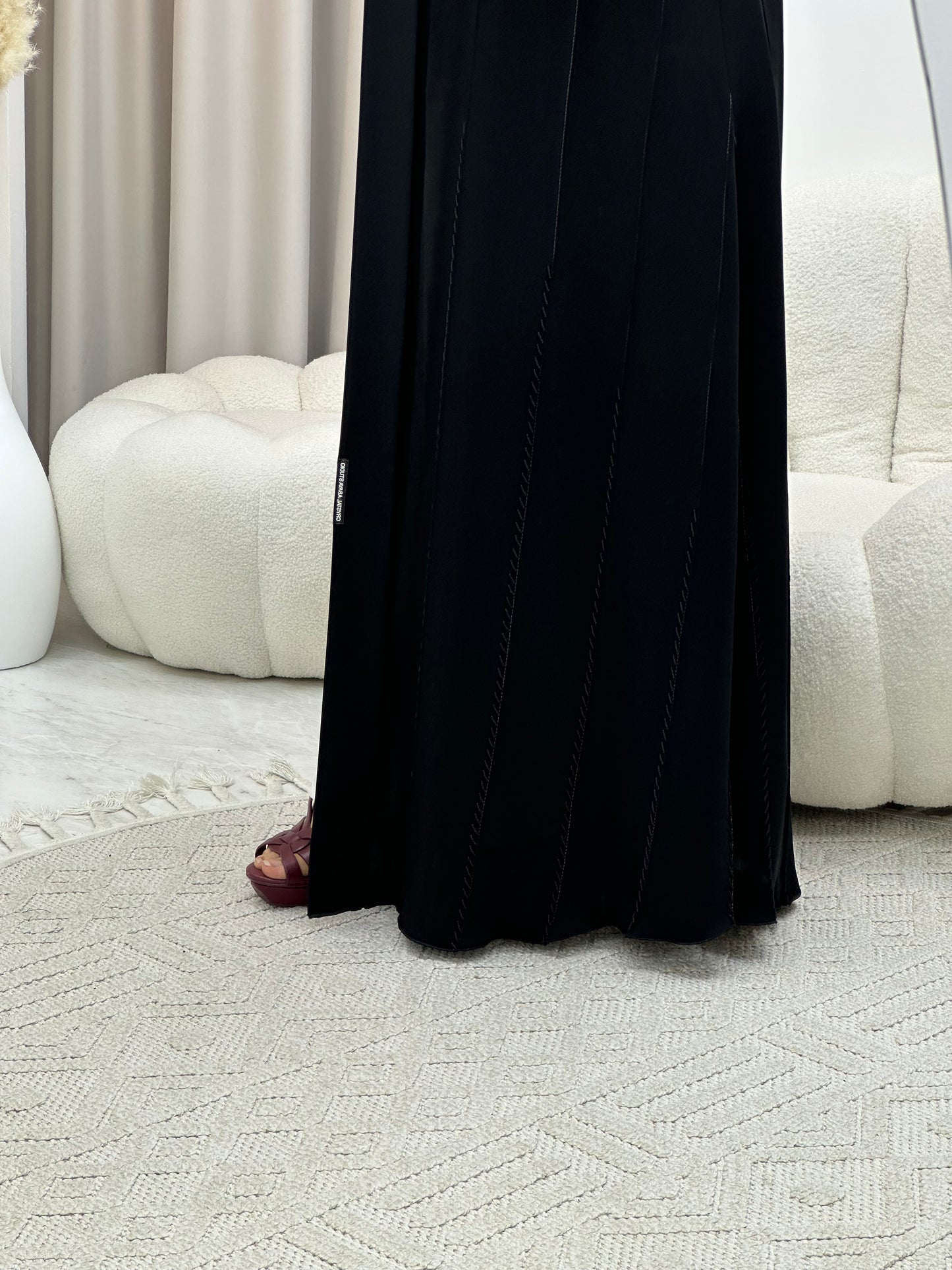 C 0548 Black Classic Lace Abaya