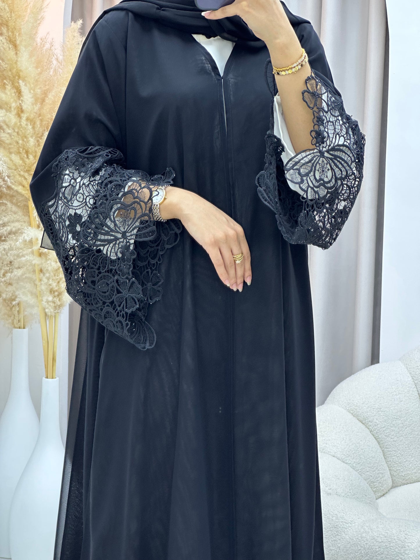 C 0549 Black Classic Lace Abaya