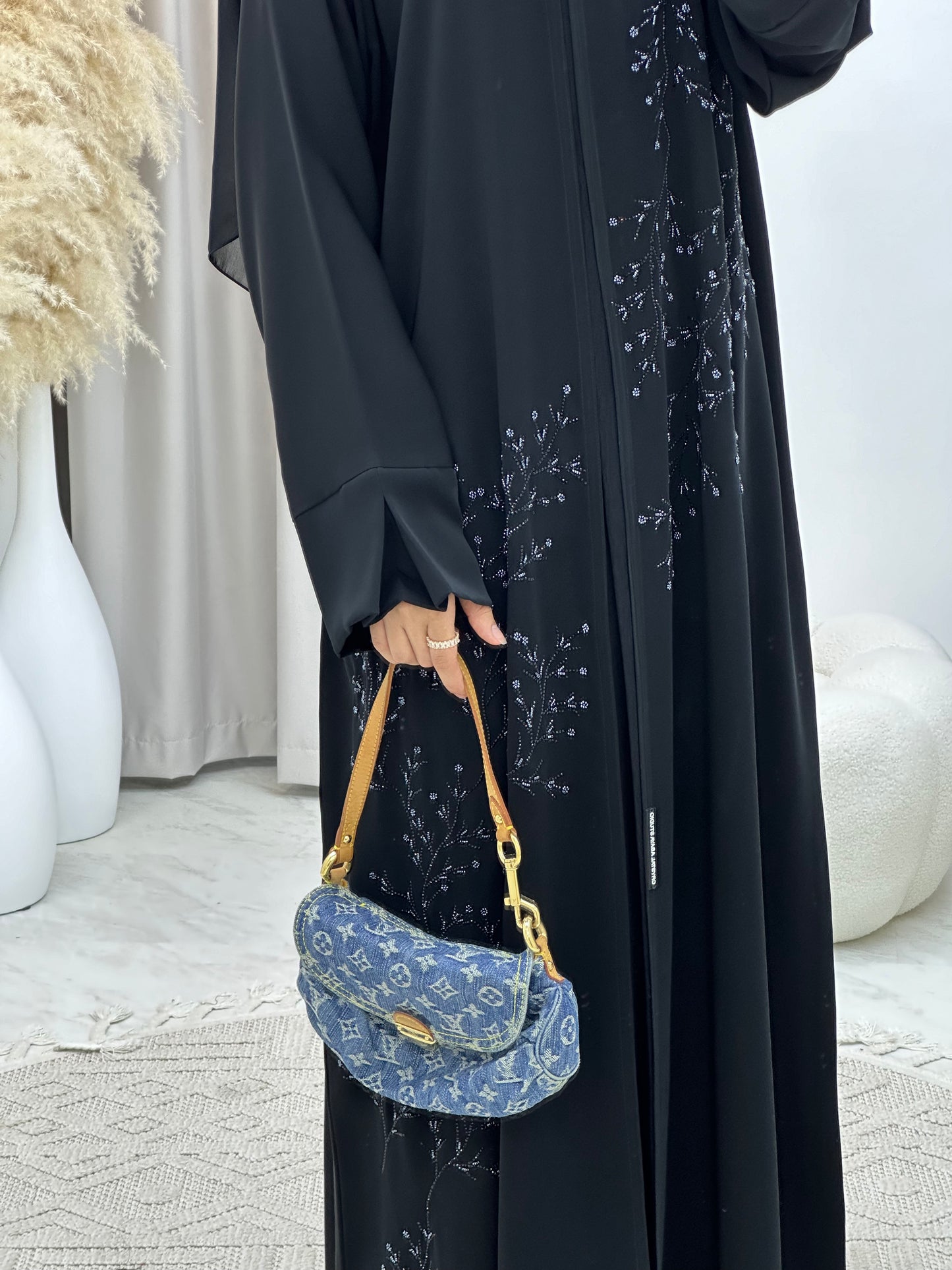 C RTW 0130 Black Blue Beadwork Abaya