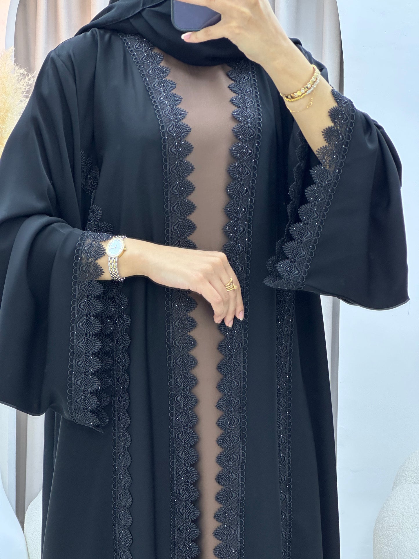 C 0564 Black Classic Lace Abaya