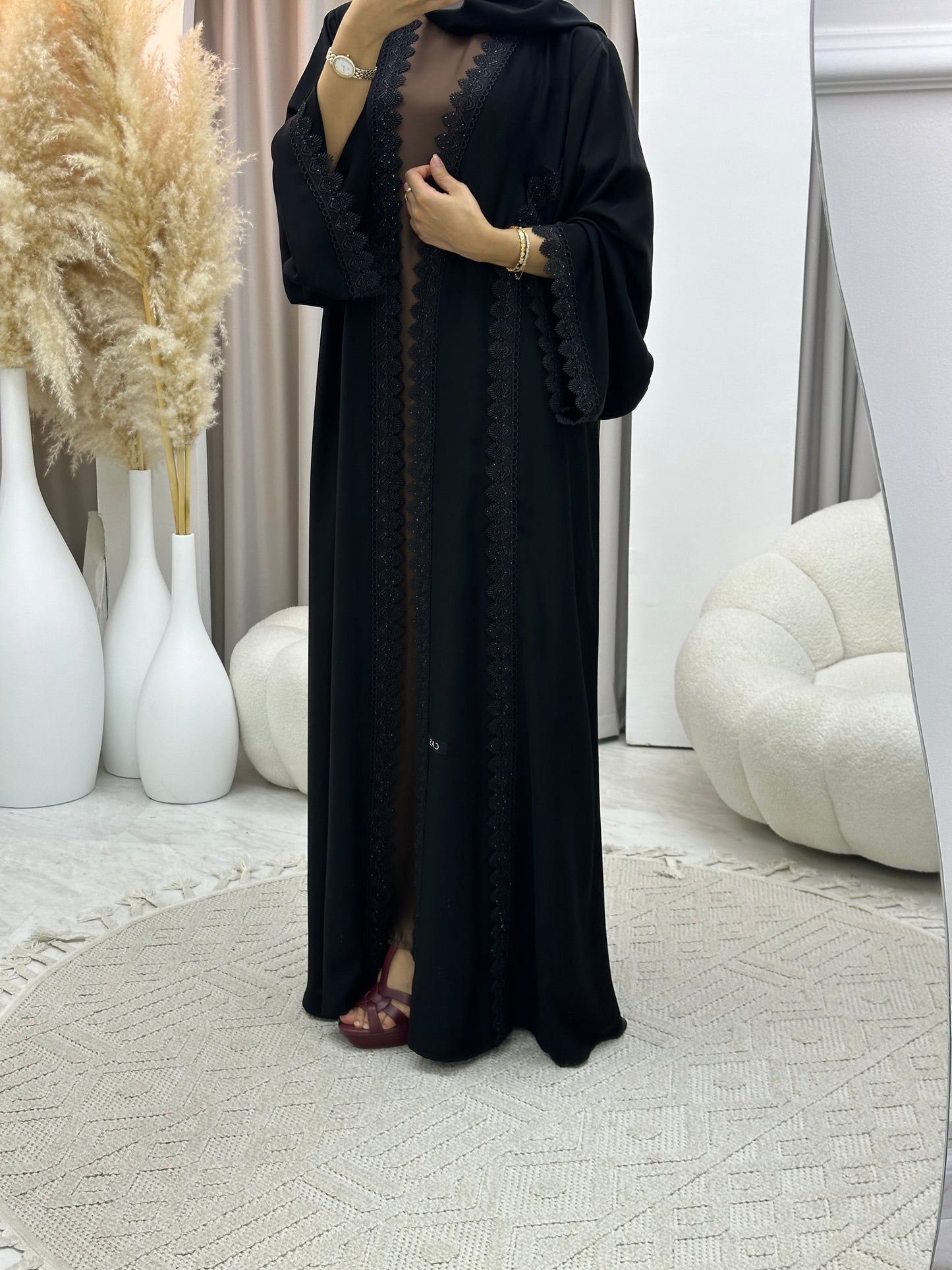 C 0564 Black Classic Lace Abaya