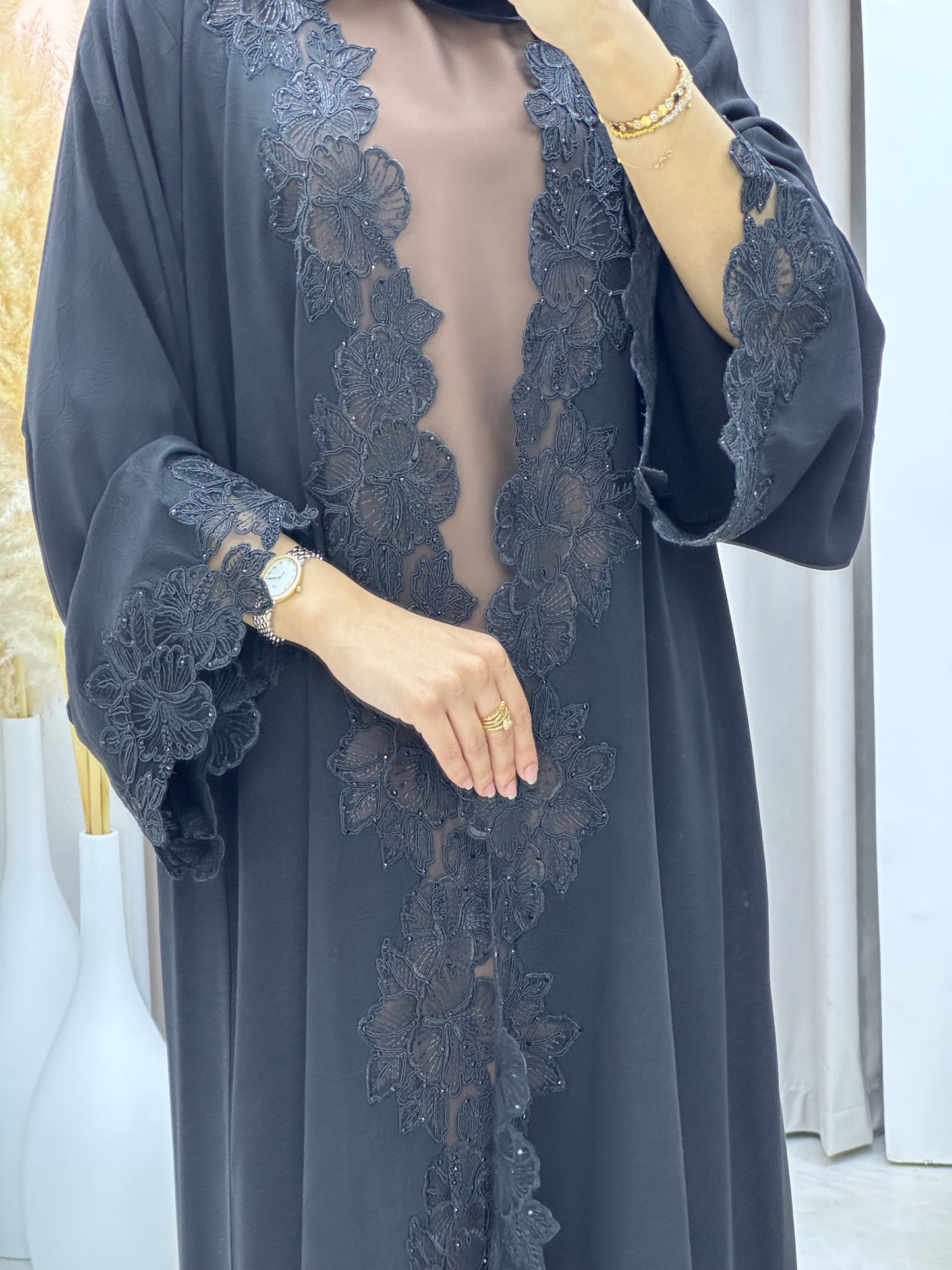 C 0563 Black Classic Lace Abaya