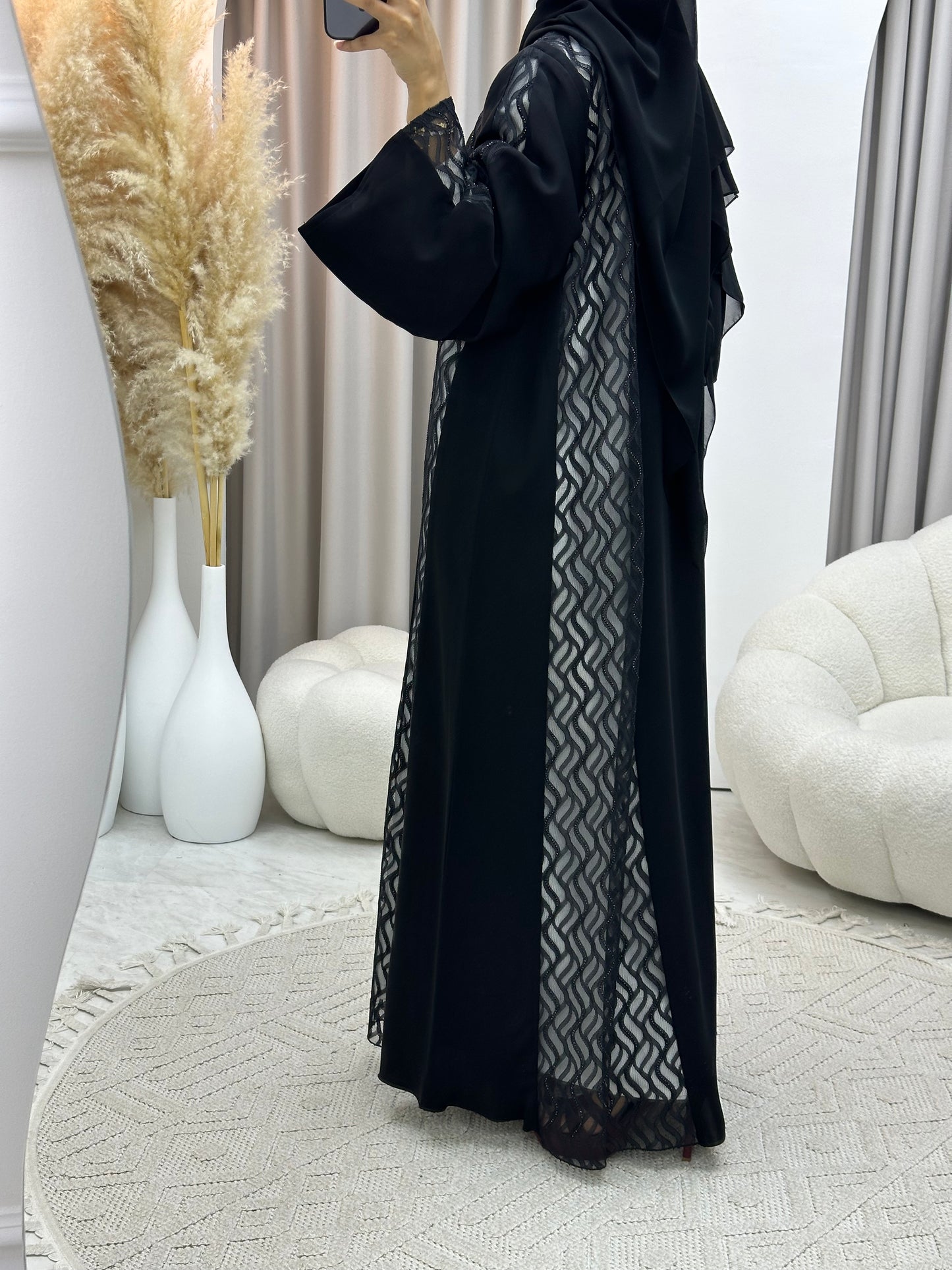 C 0560 Black Classic Lace Abaya