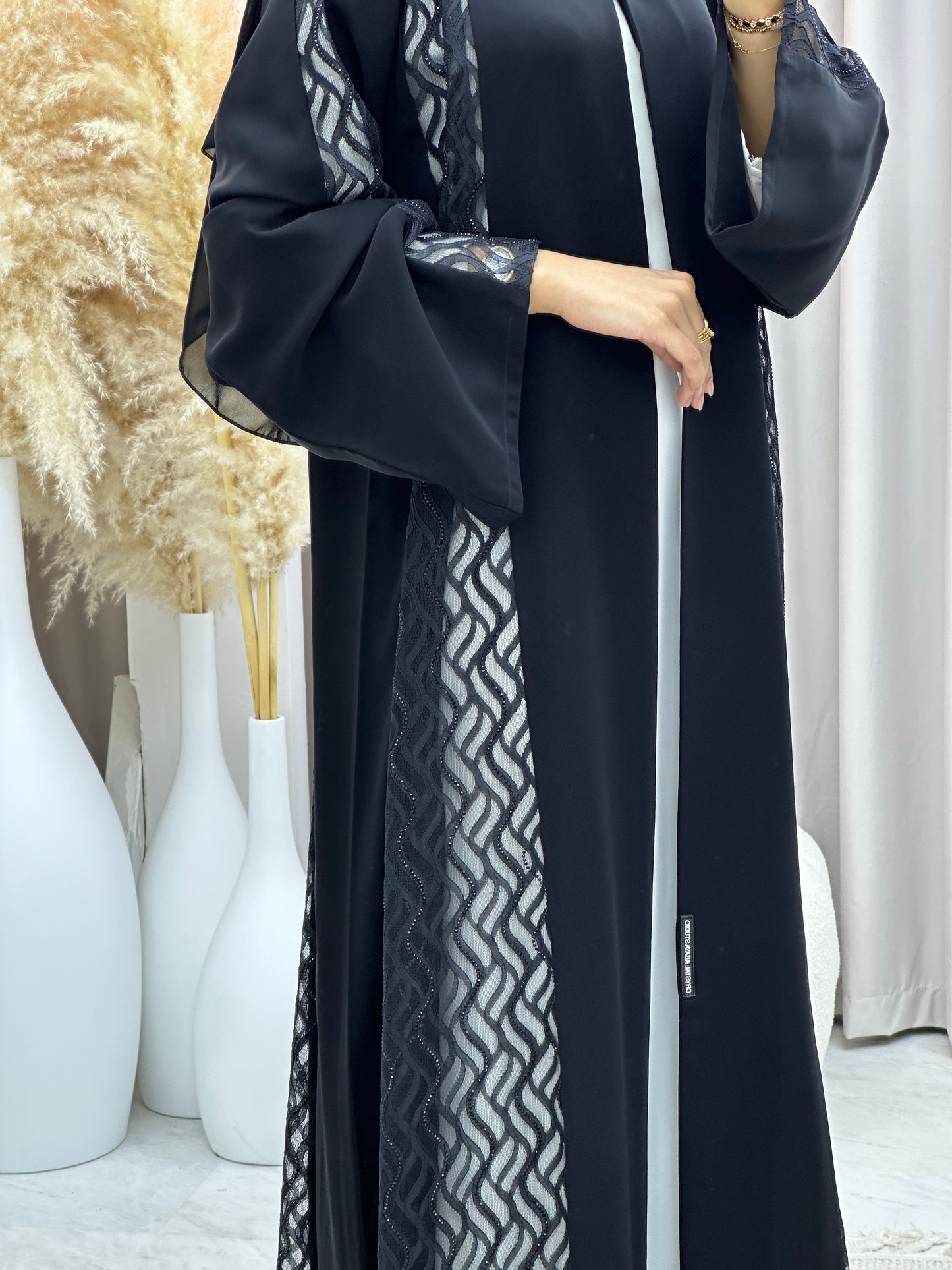 C 0560 Black Classic Lace Abaya