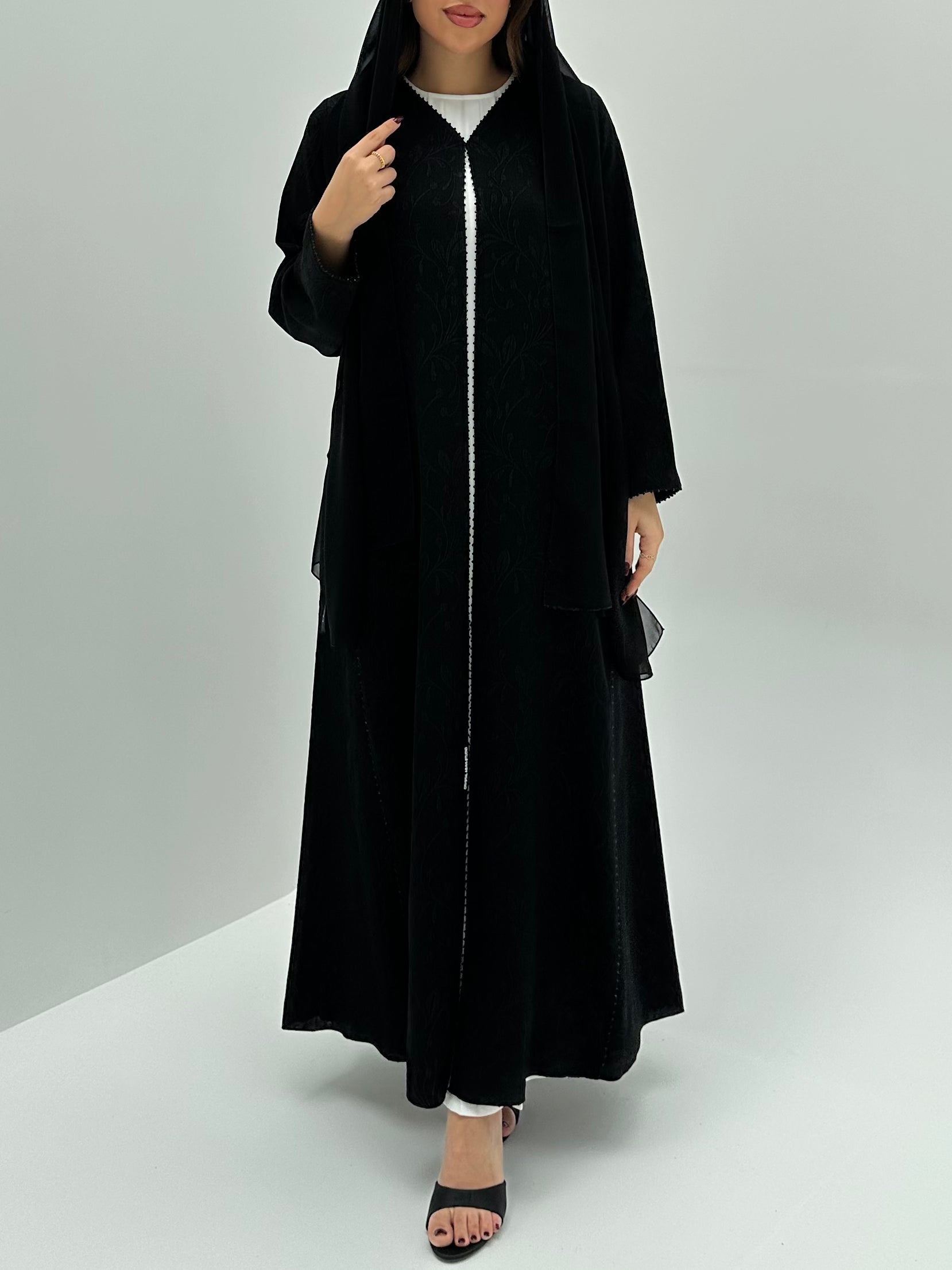 C 1733 Black Floral Abaya