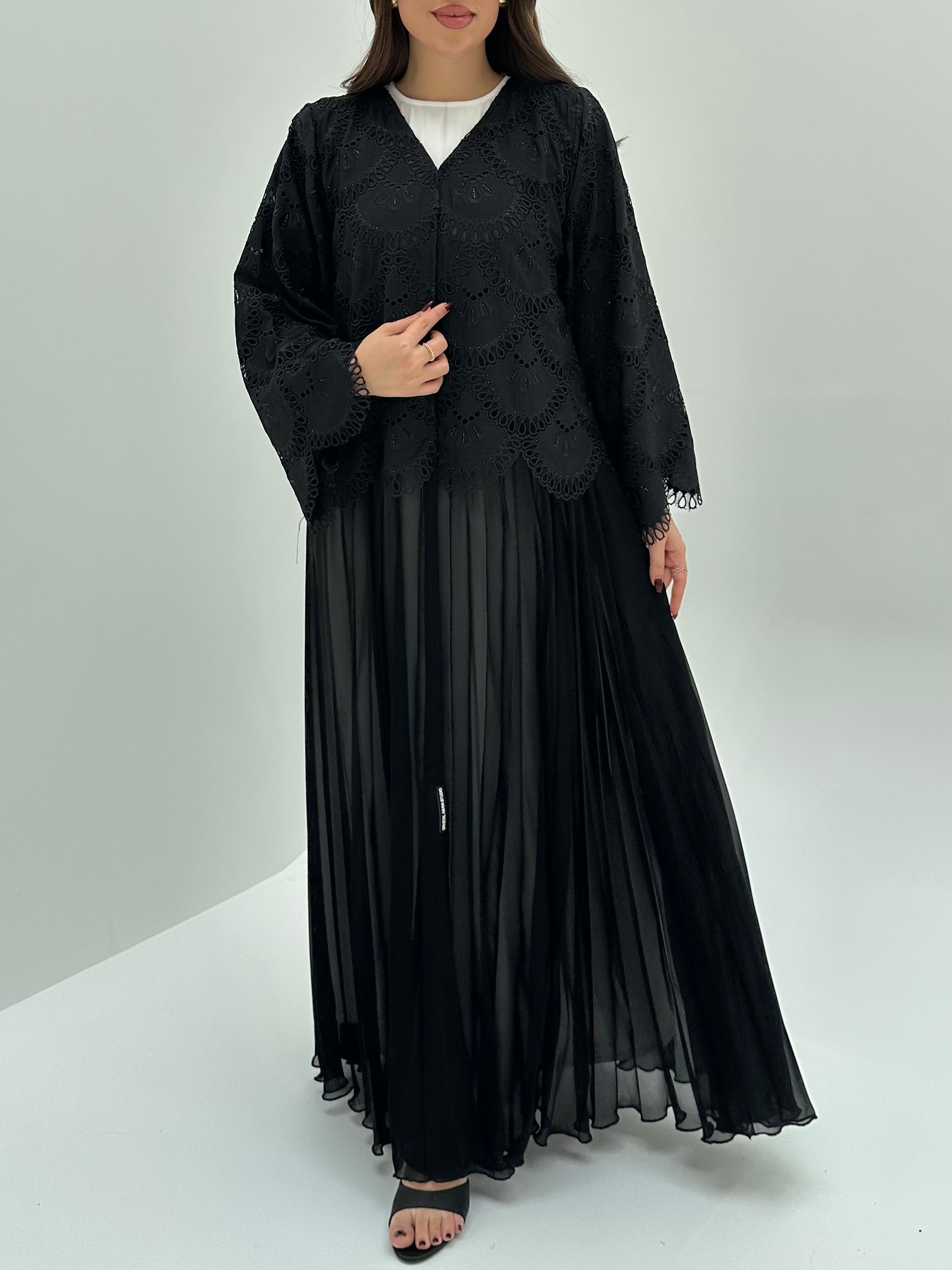 C 1736 Black Crystal Pleated Abaya