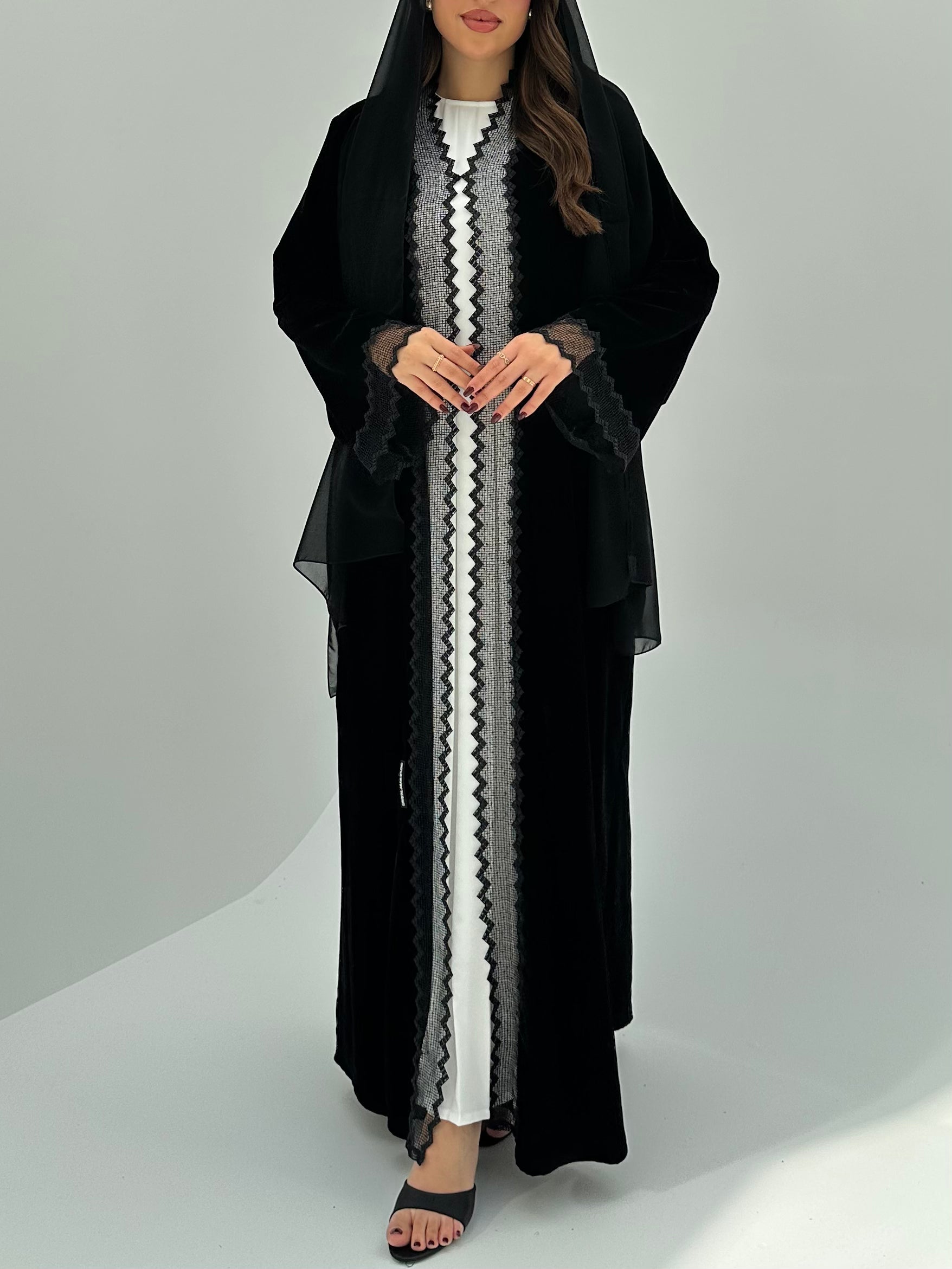 C 1741 Black Lace Abaya