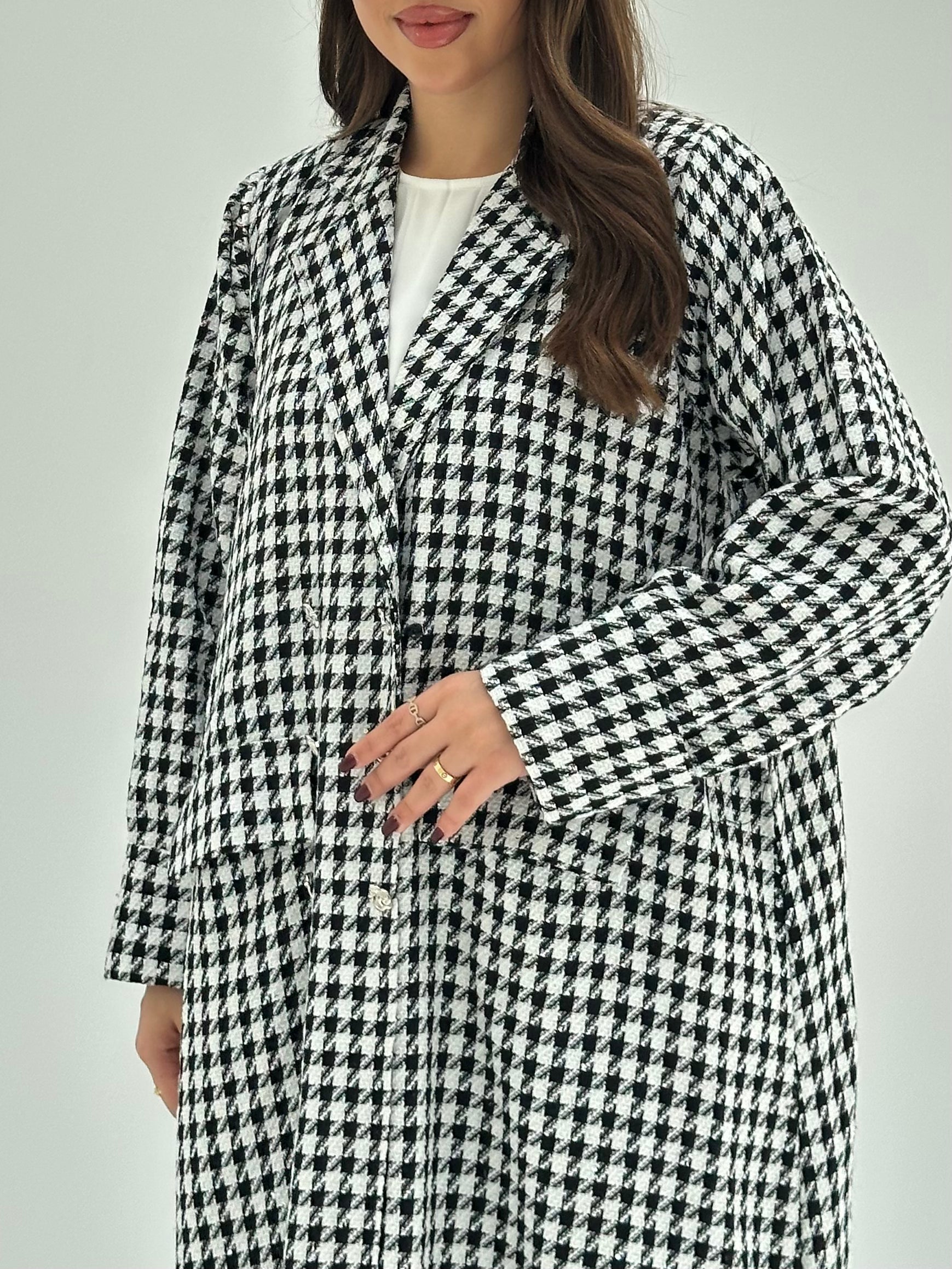 C 1751 Black White Tweed Abaya