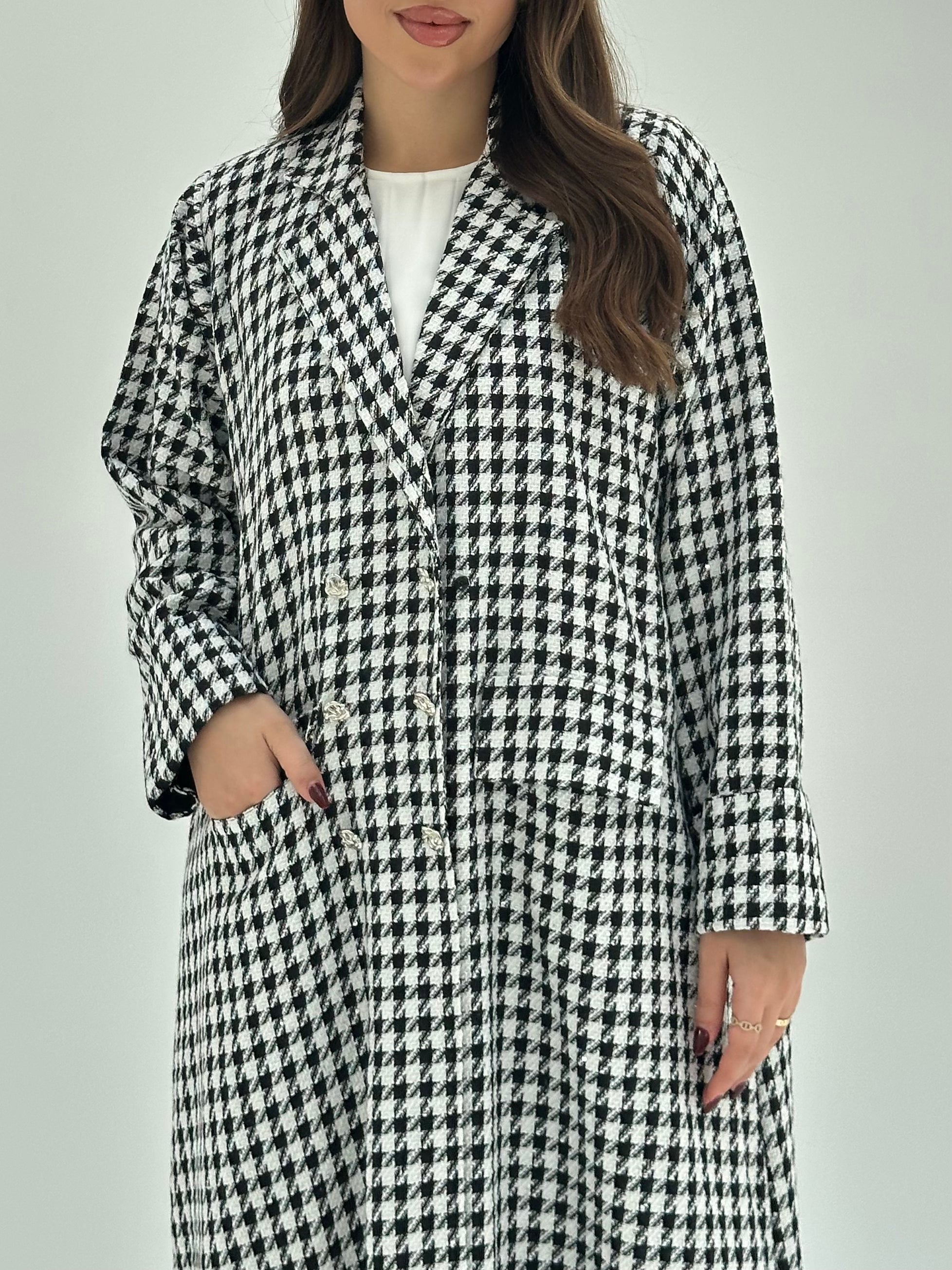 C 1751 Black White Tweed Abaya