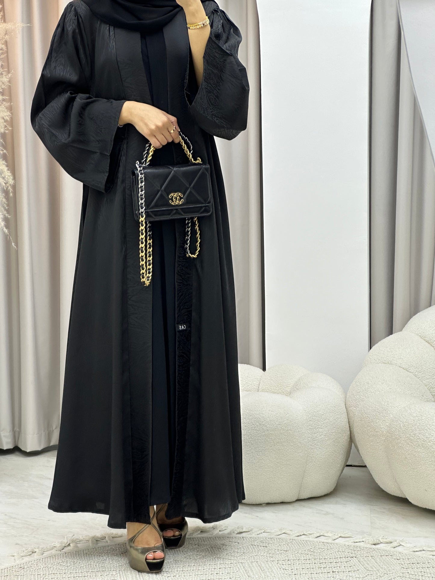 C 0325-01 Black Moire Printed Abaya