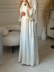 C 1519 White Abaya