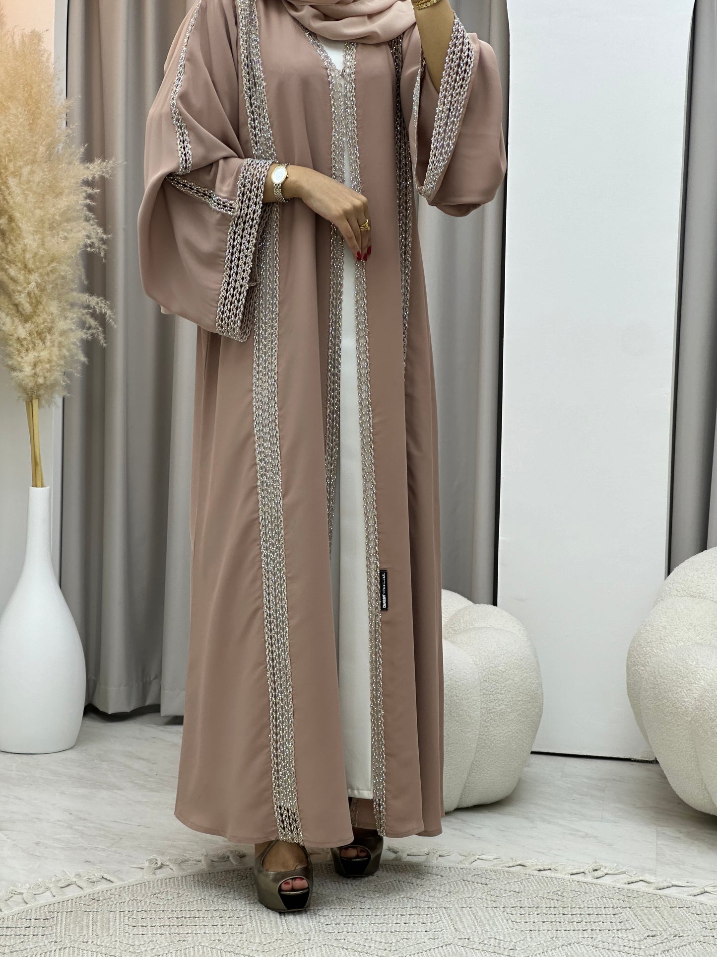 C 0328-01 Beige Lace Abaya