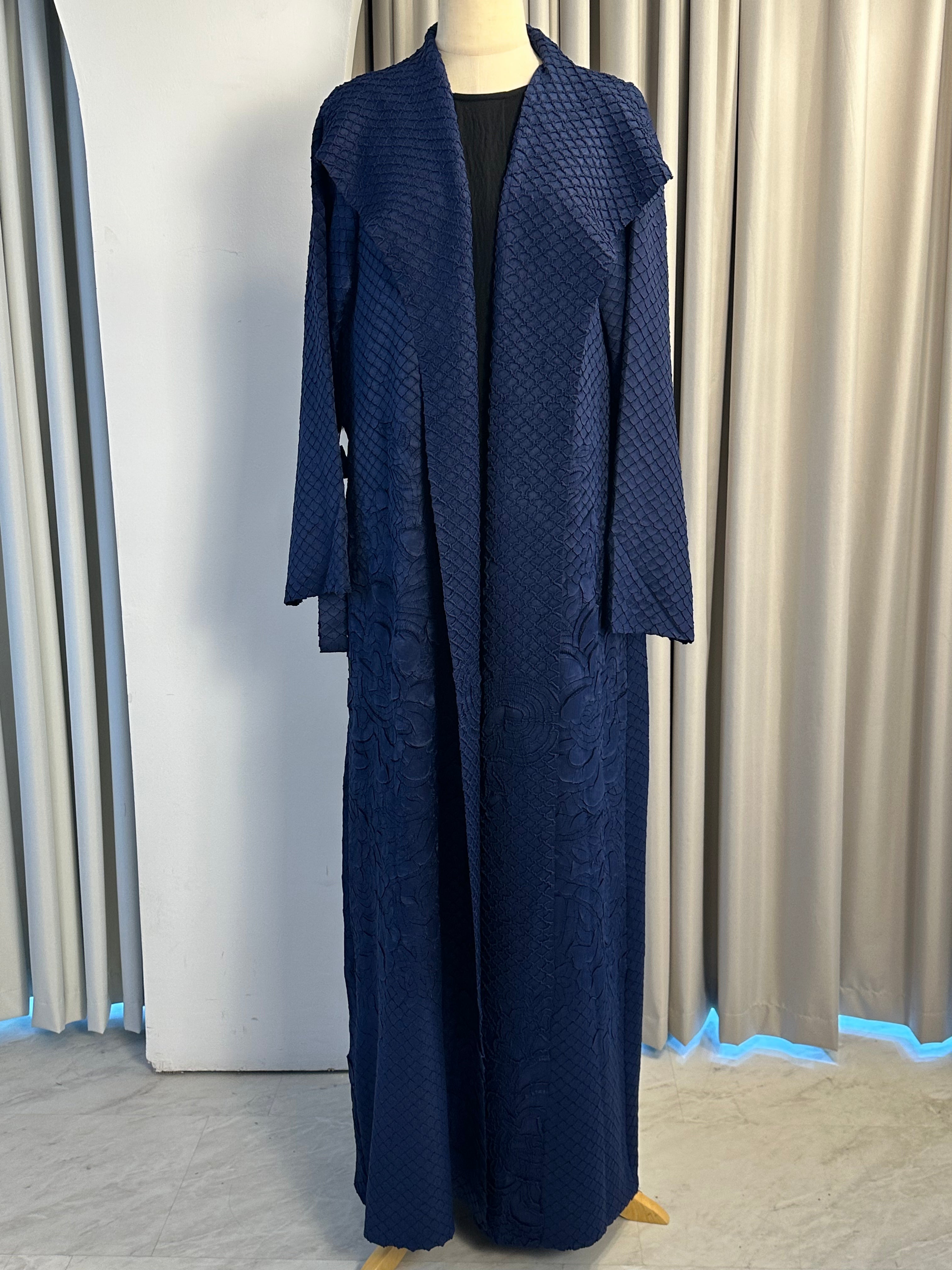 C 1719 Navy Blue Snakeskin Abaya