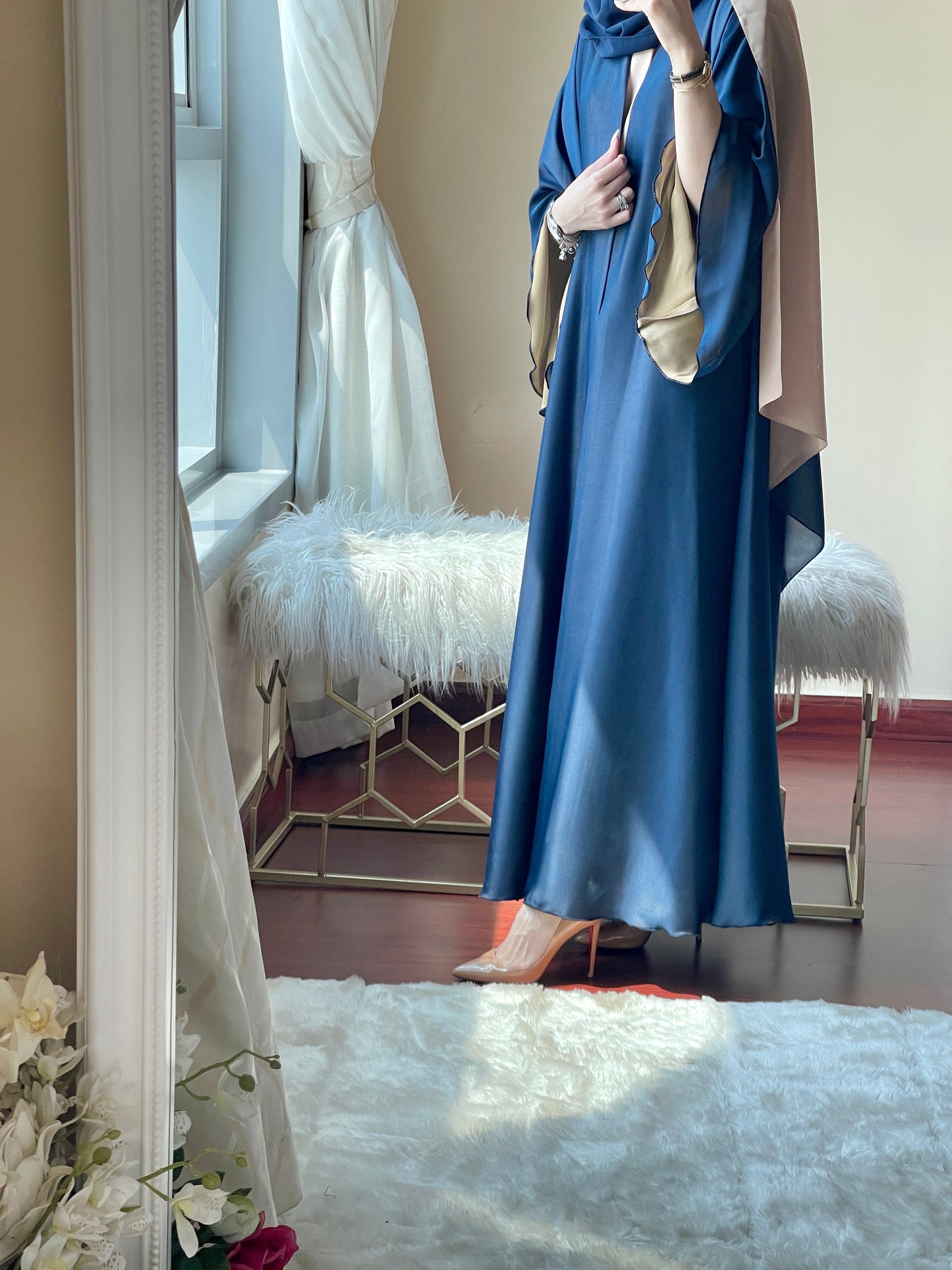 C-RTW-Blue-Beige-Duotone-Abaya-Set