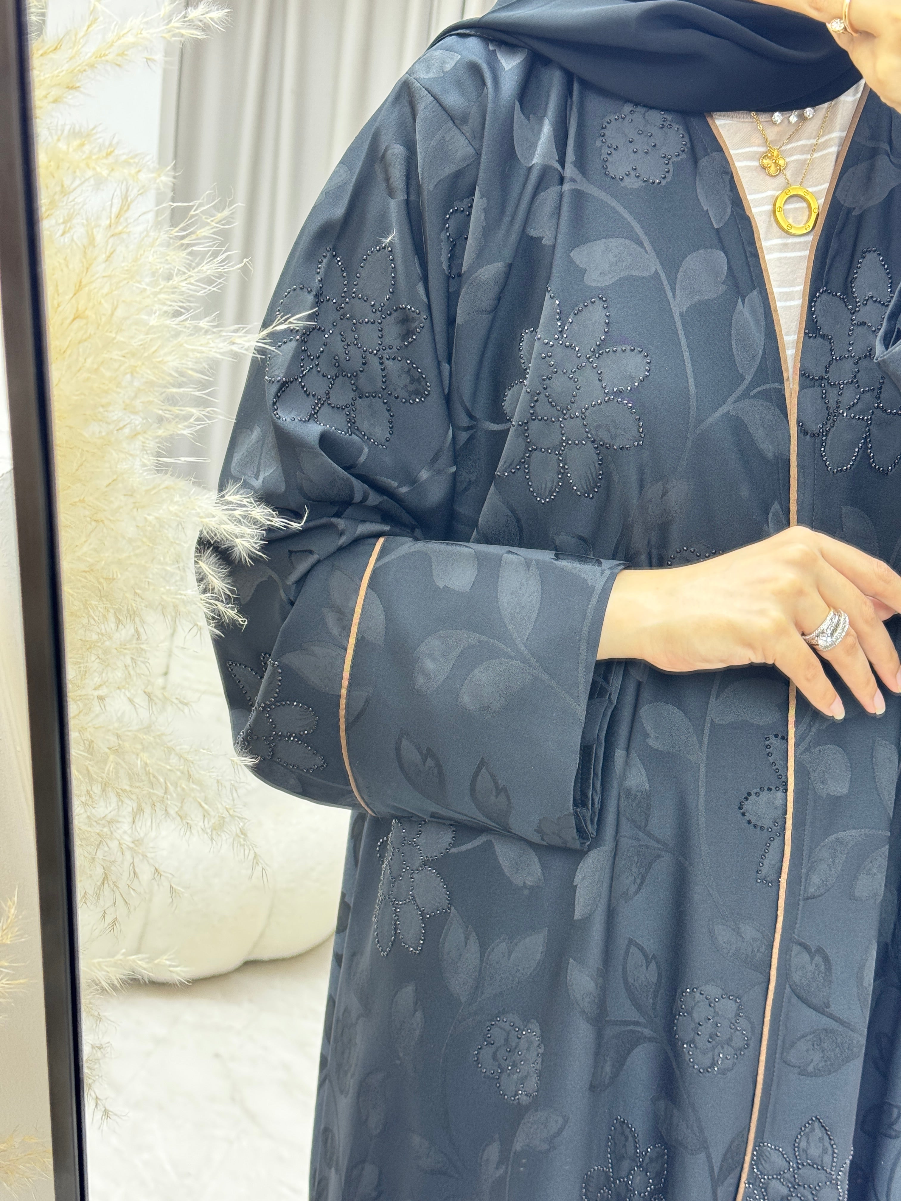 C 1330 Black Floral Abaya