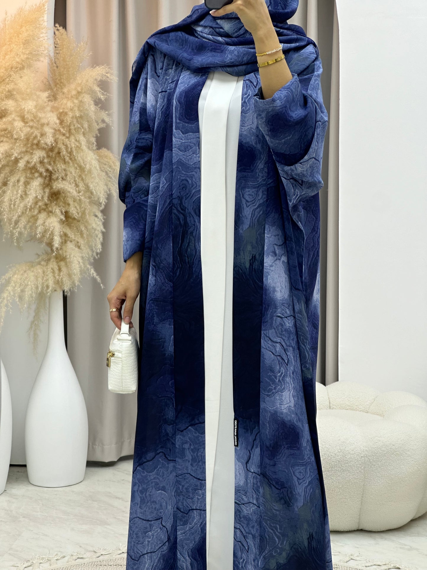 C 0152-03 Blue Marble Abaya