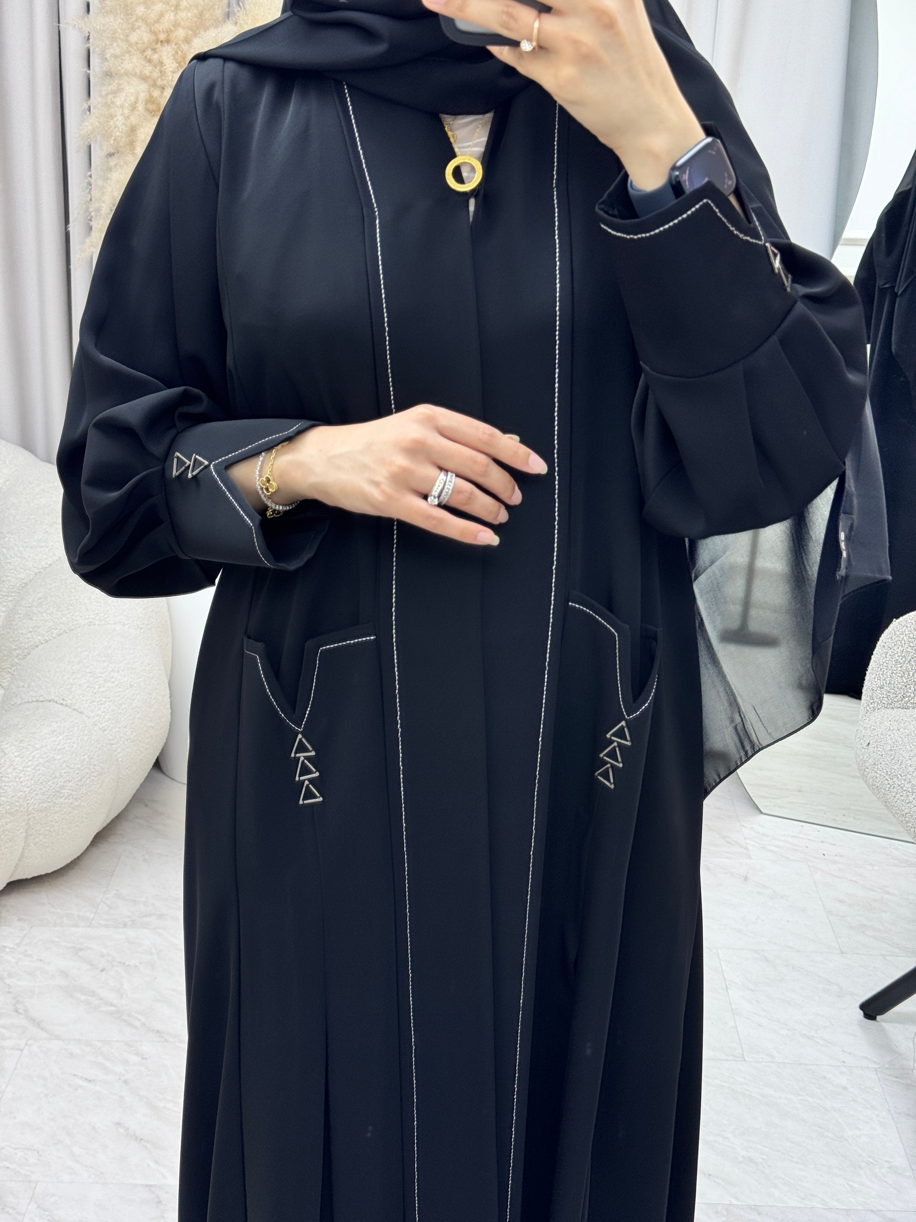 C 1335 Black Abaya