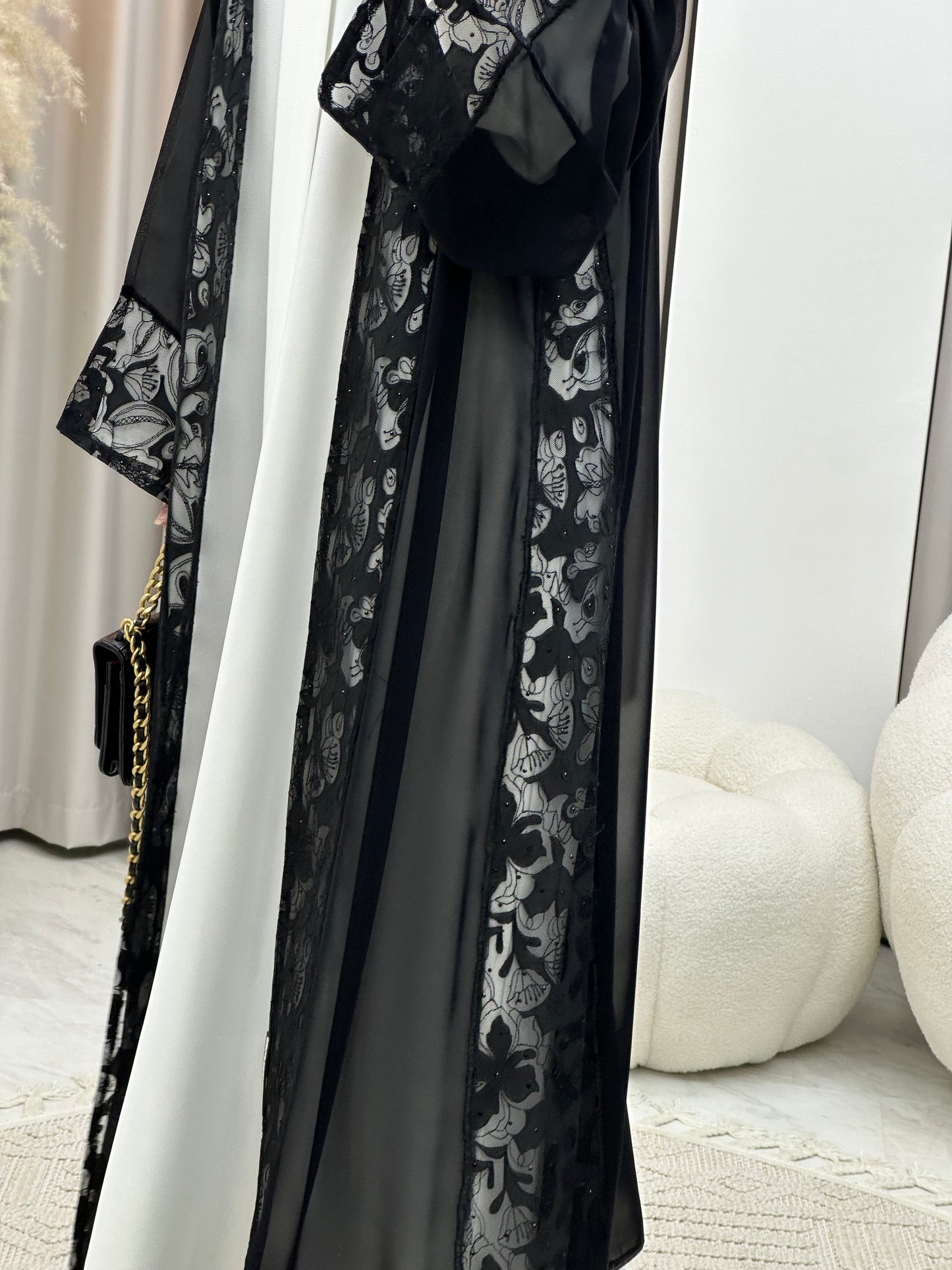 C 0334 Black Abaya