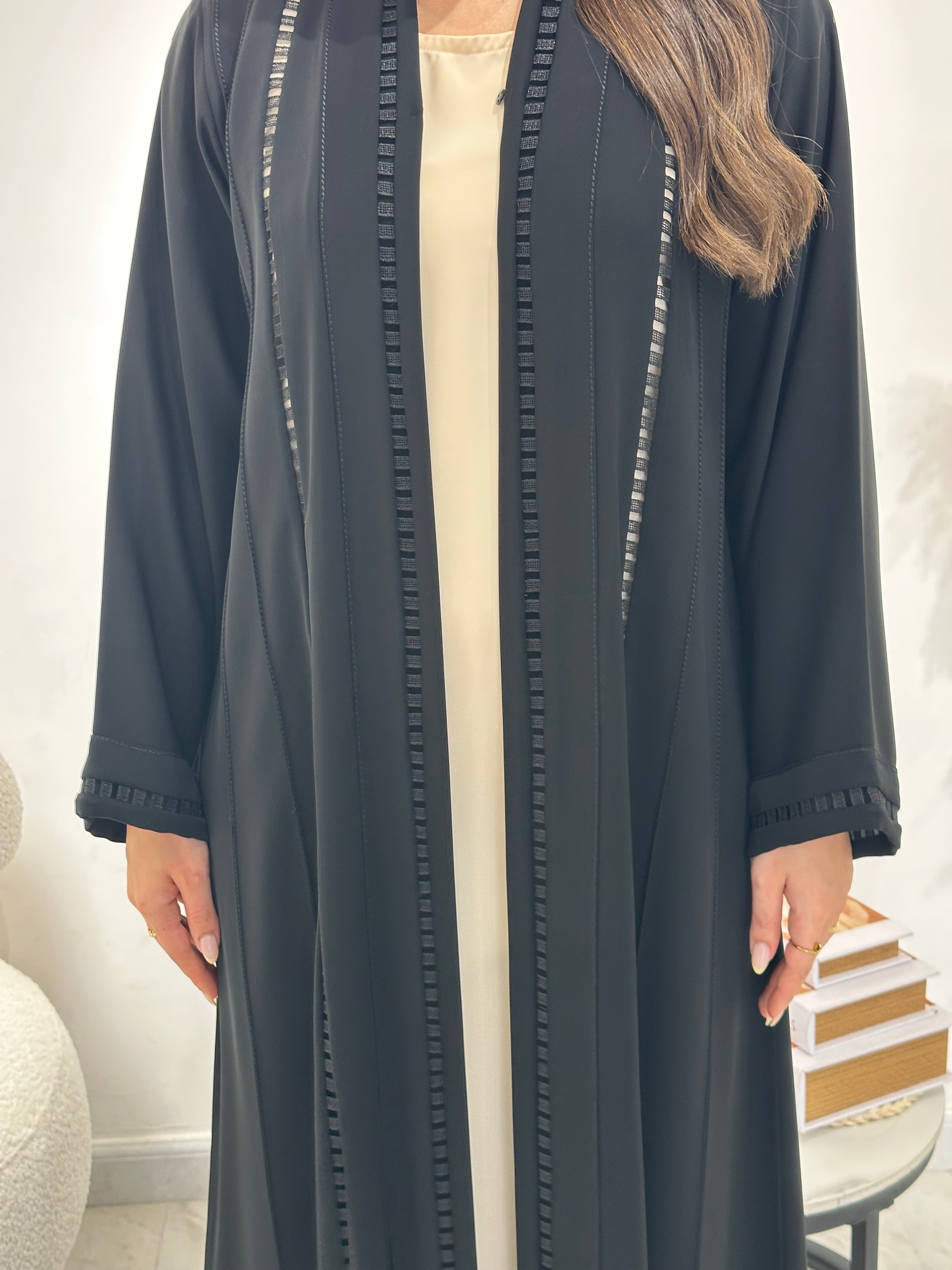 C 1313 Black Abaya