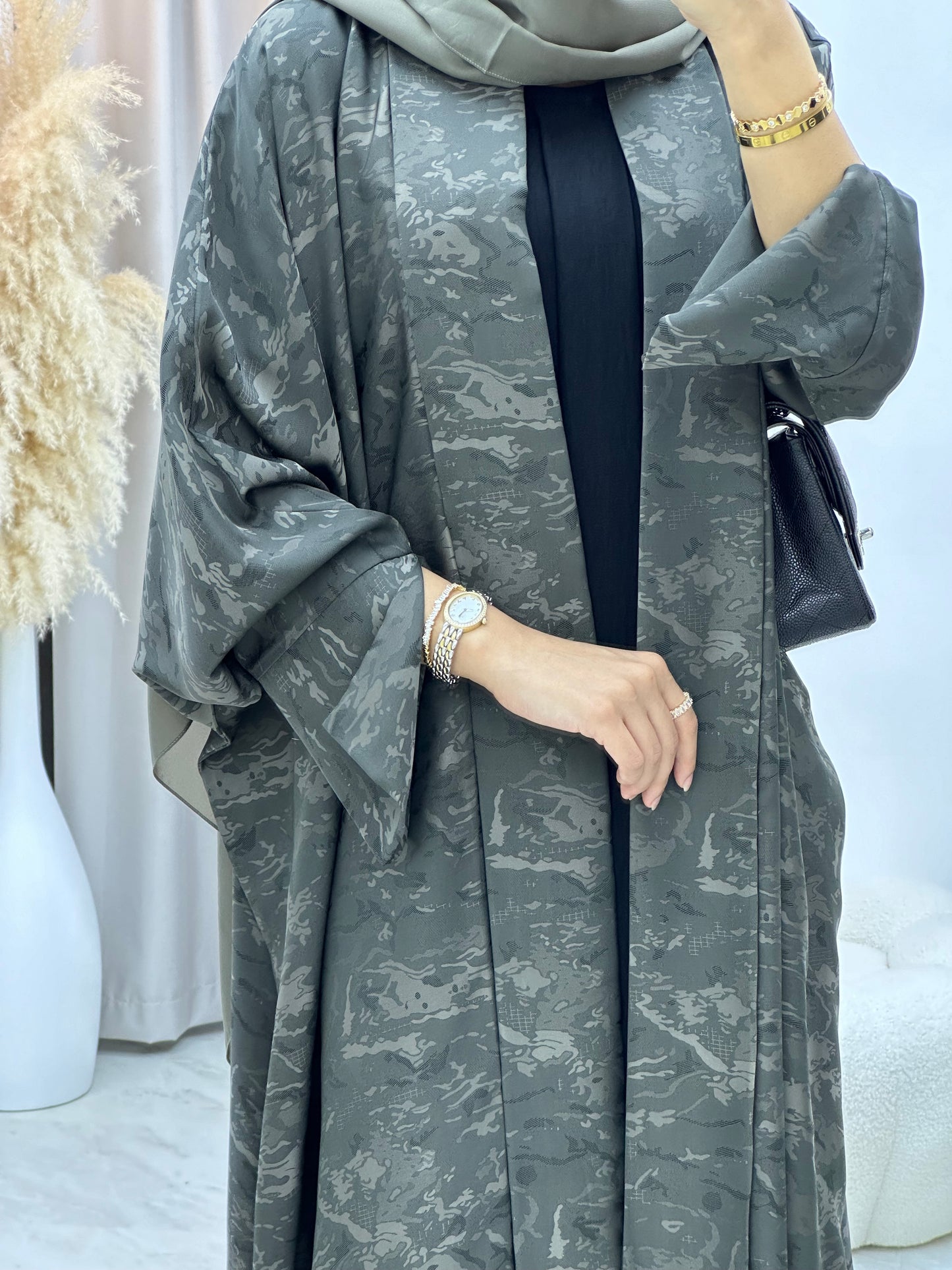 C 0158-02 Army Camo Bisht Abaya