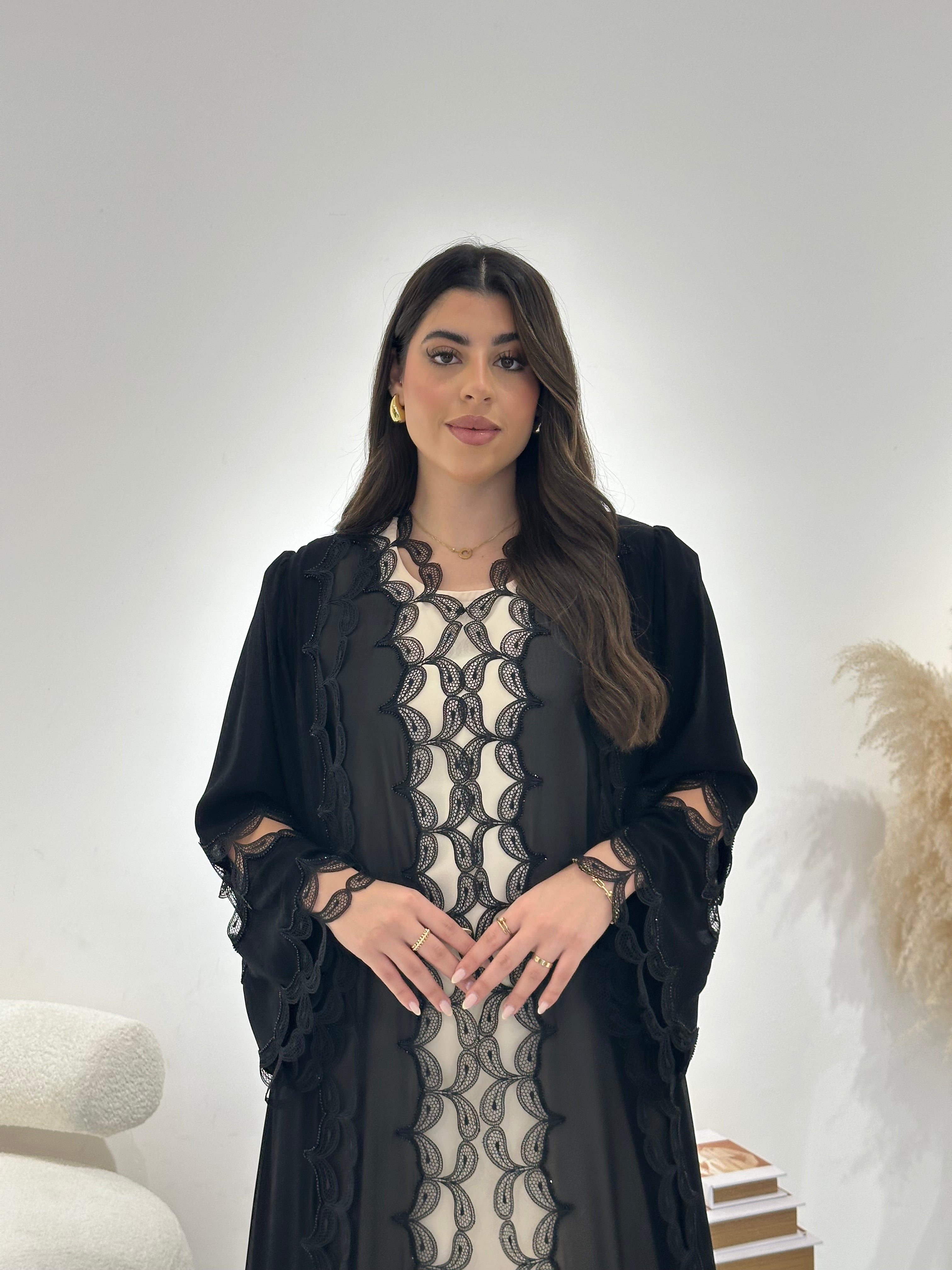 C 1314 Black Lace Abaya