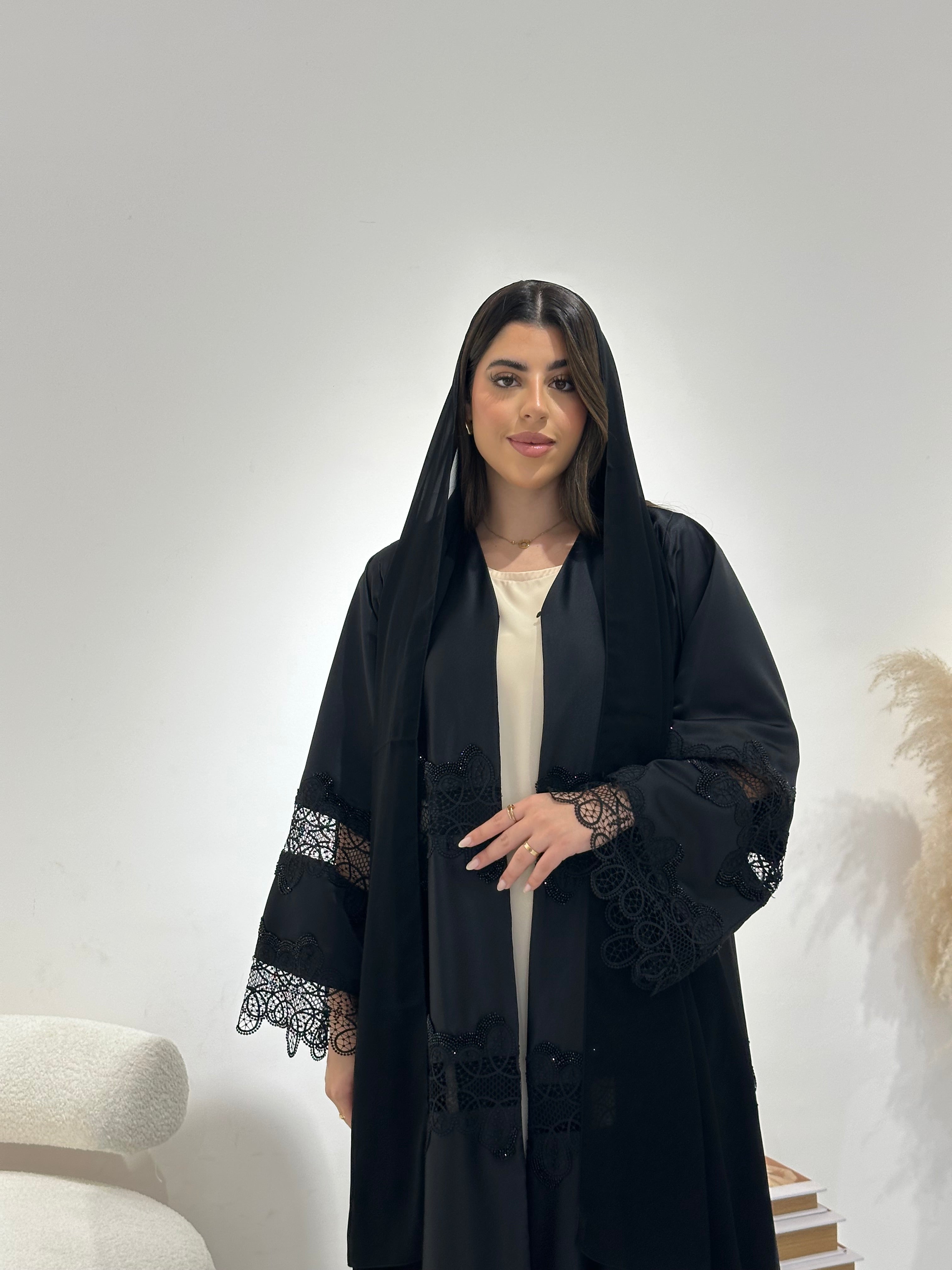 C 1316 Black Lace Abaya