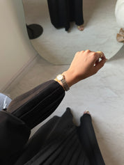 C 0859 عباية سوداء مطوية