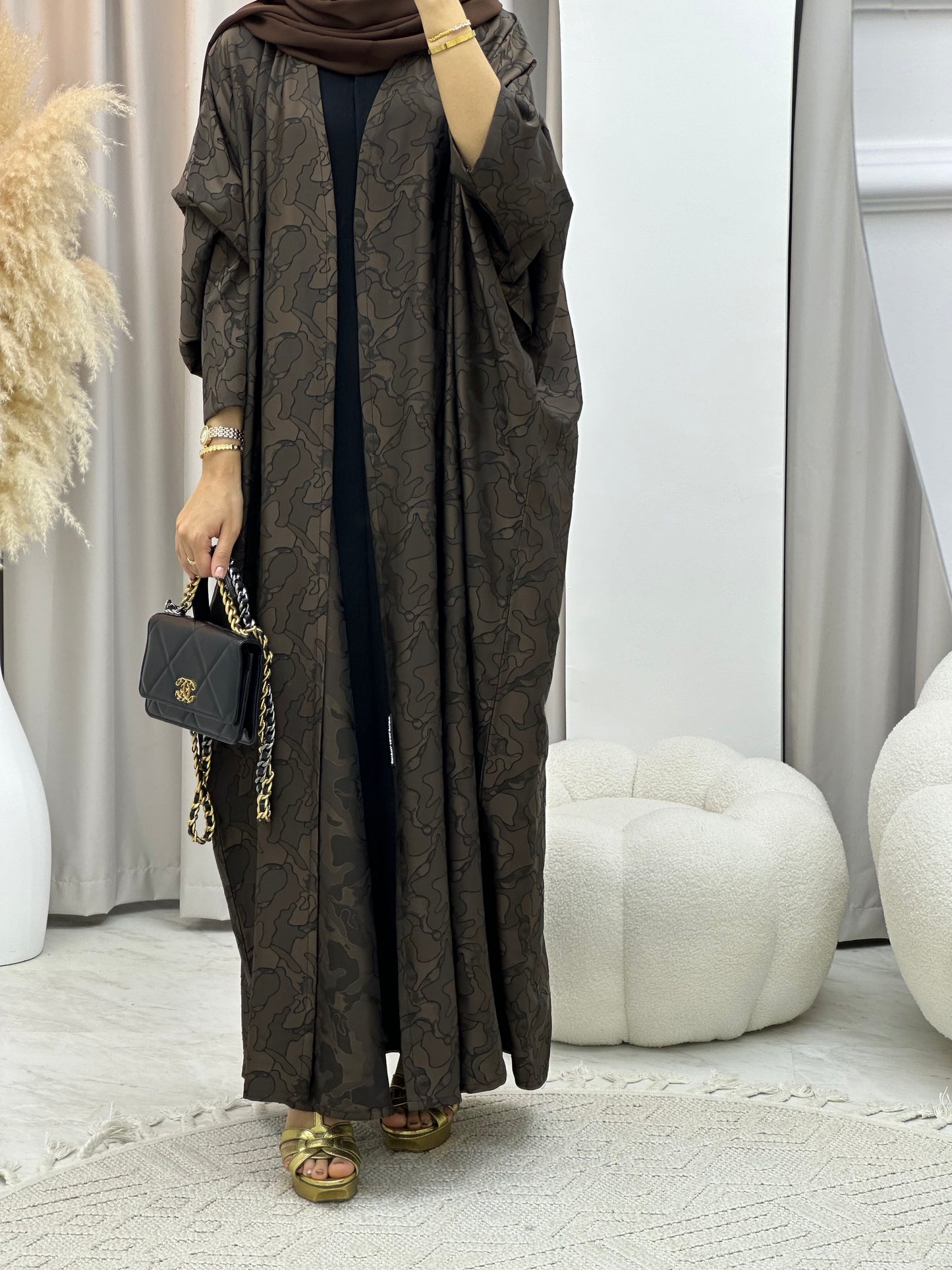 C RTW 0159-04 Brown Camo Bisht Abaya