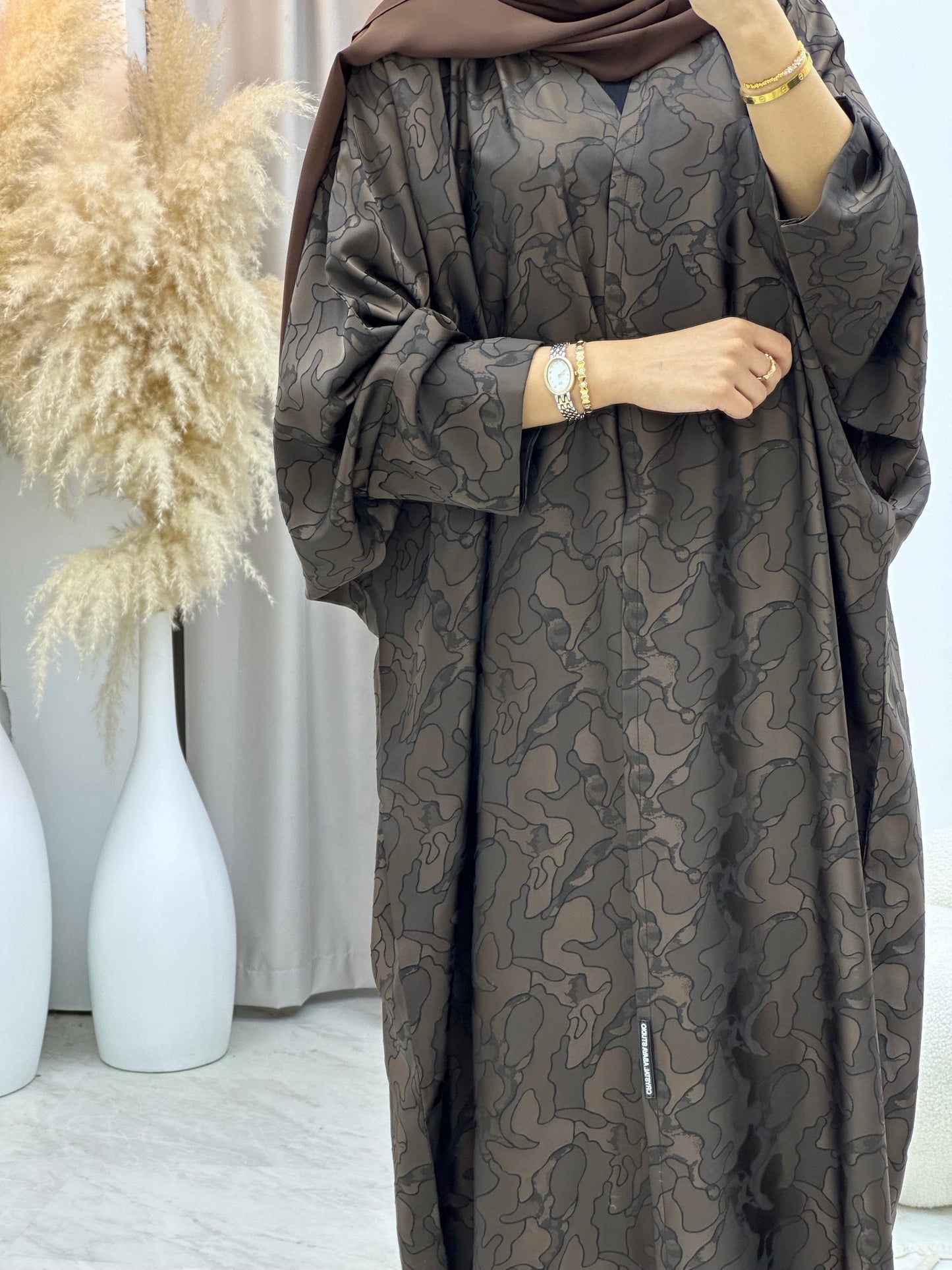 C RTW 0159-04 Brown Camo Bisht Abaya