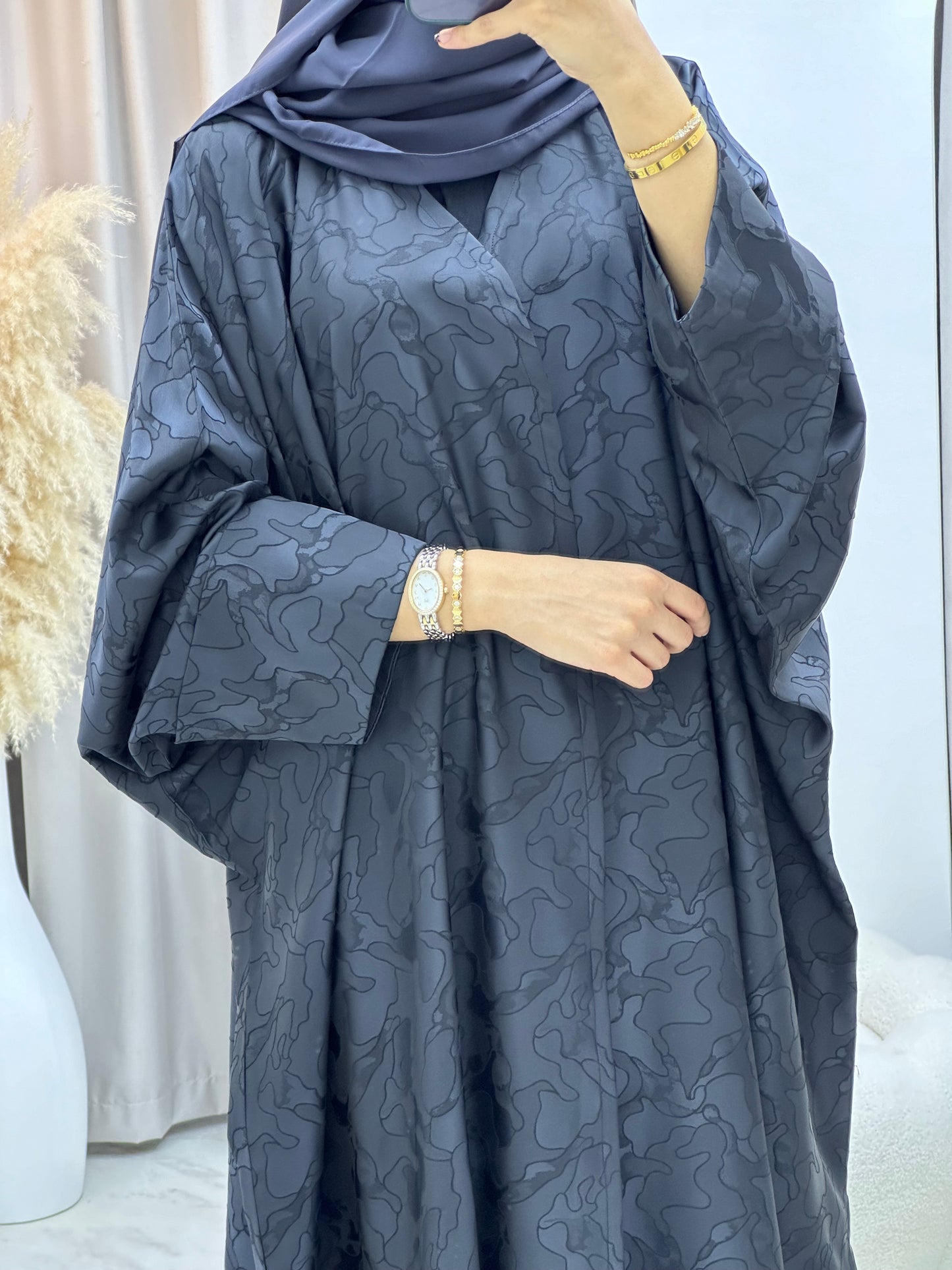 C 0159-03 Dark Grey Camo Bisht Abaya