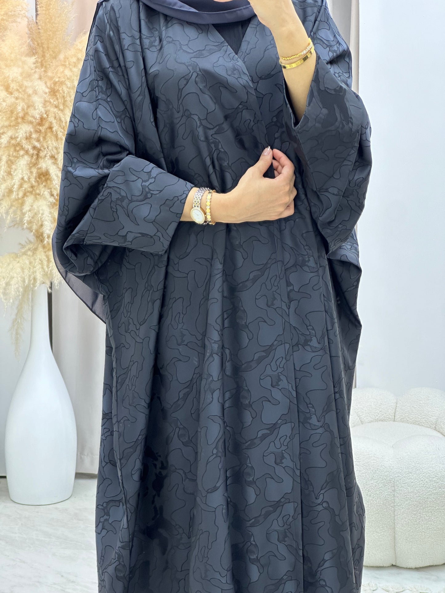 C 0159-03 Dark Grey Camo Bisht Abaya