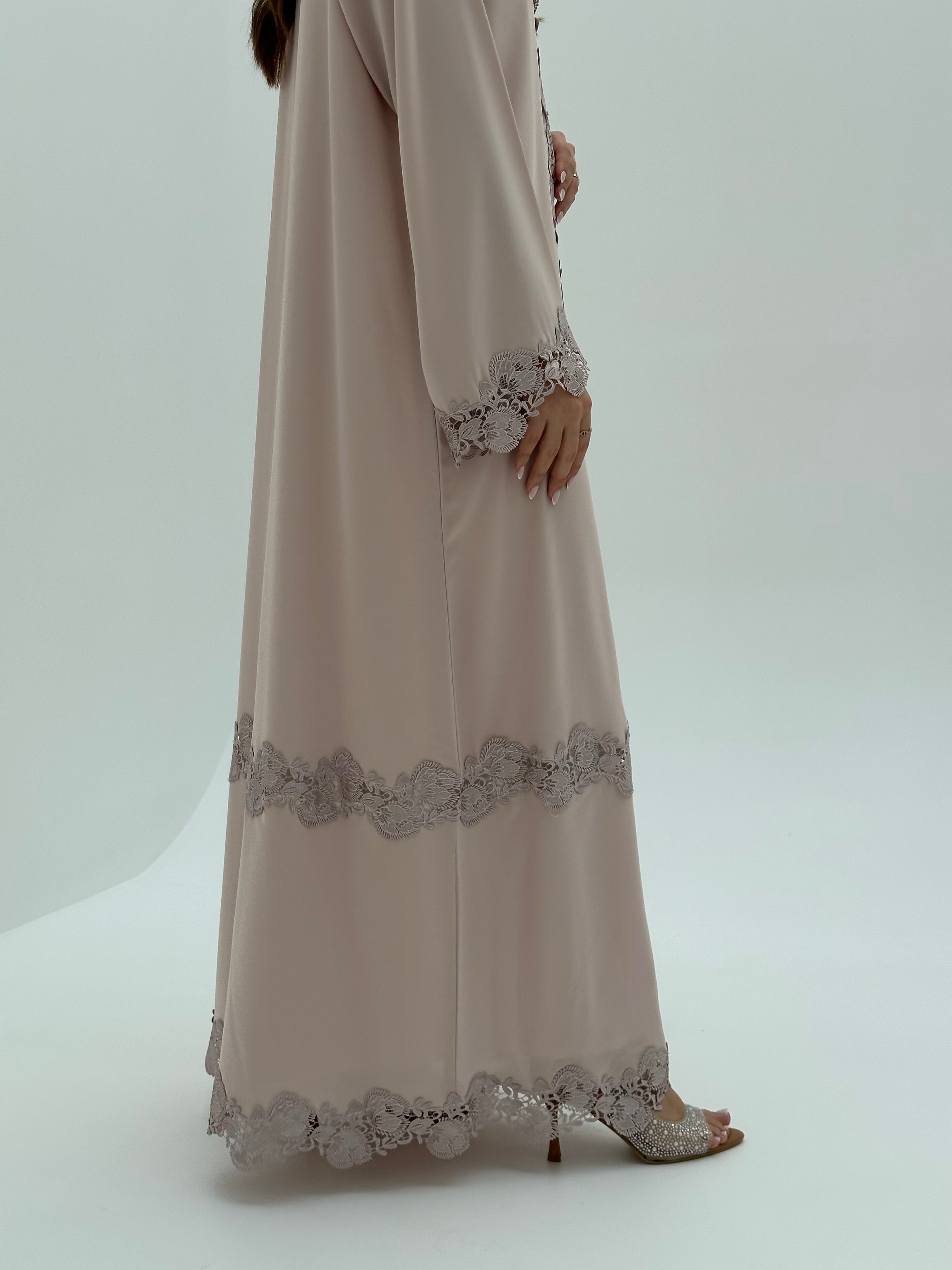 C 1814 Pastel Peach Lace Abaya