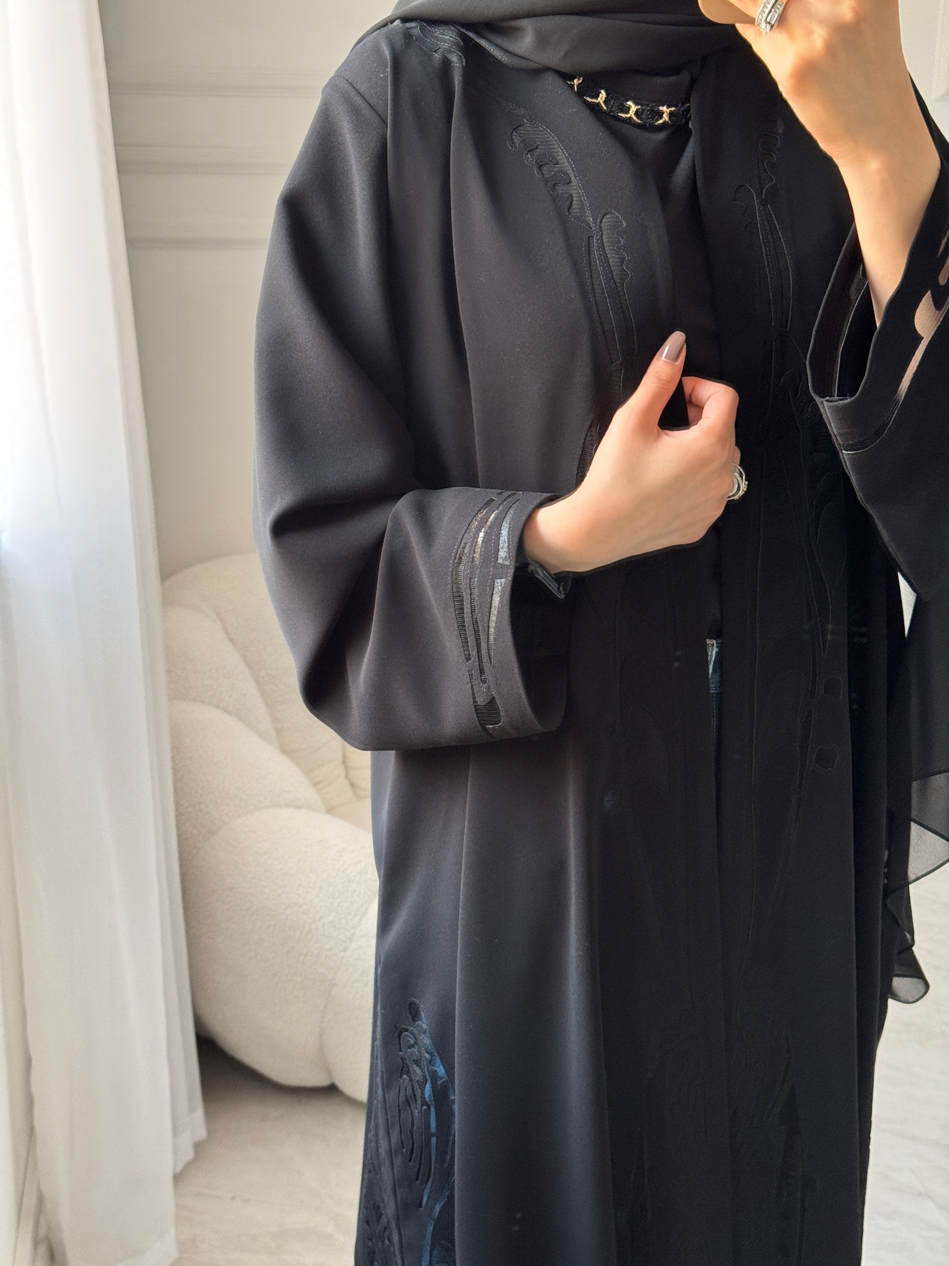 C 1459 Black Lasercut Abaya
