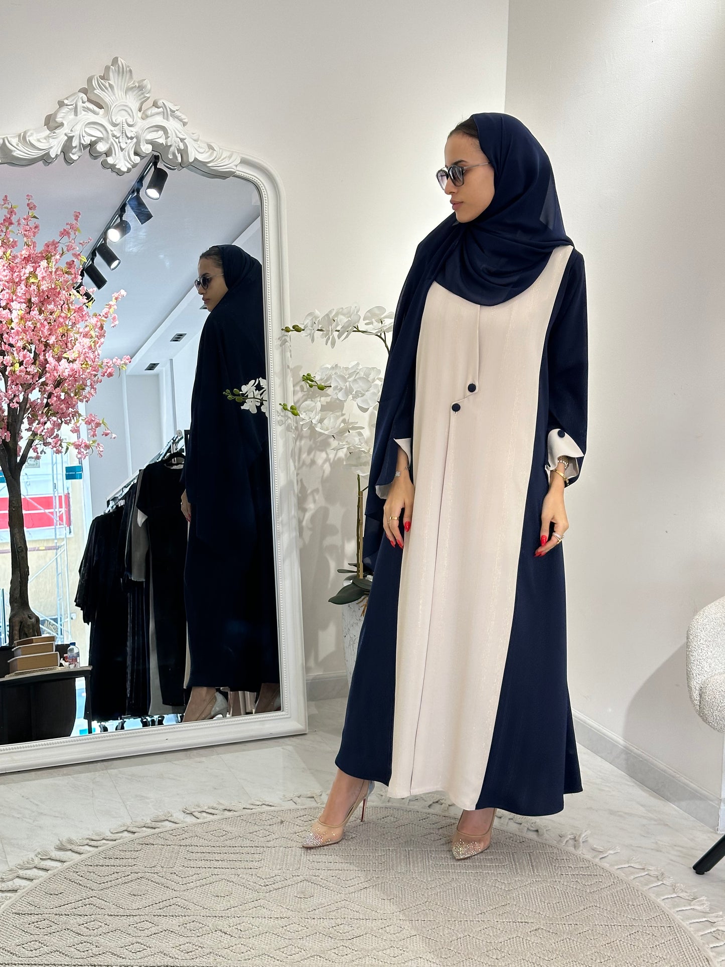 C 0352 Blue Beige Abaya