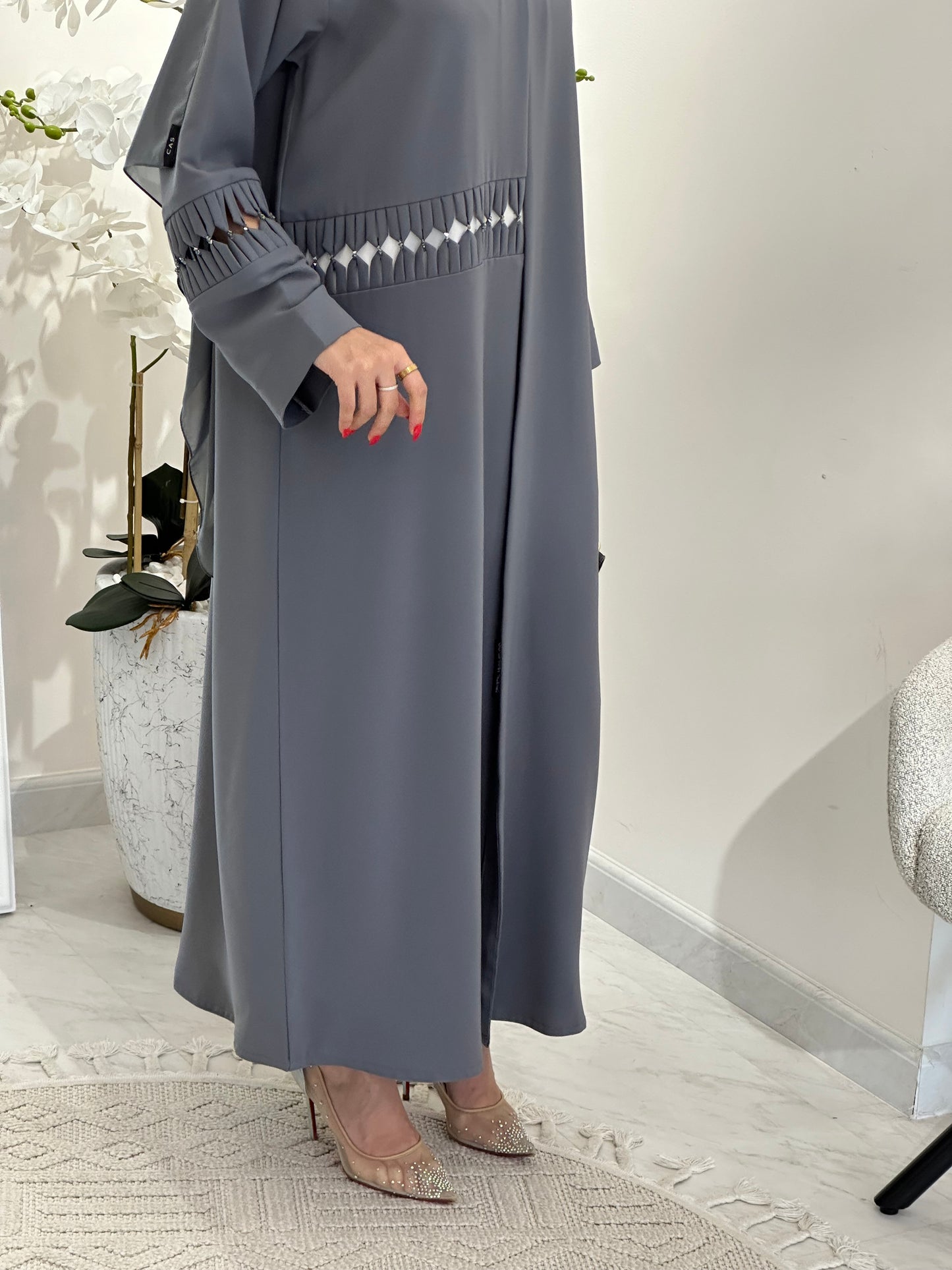 C 0354 Grey Abaya