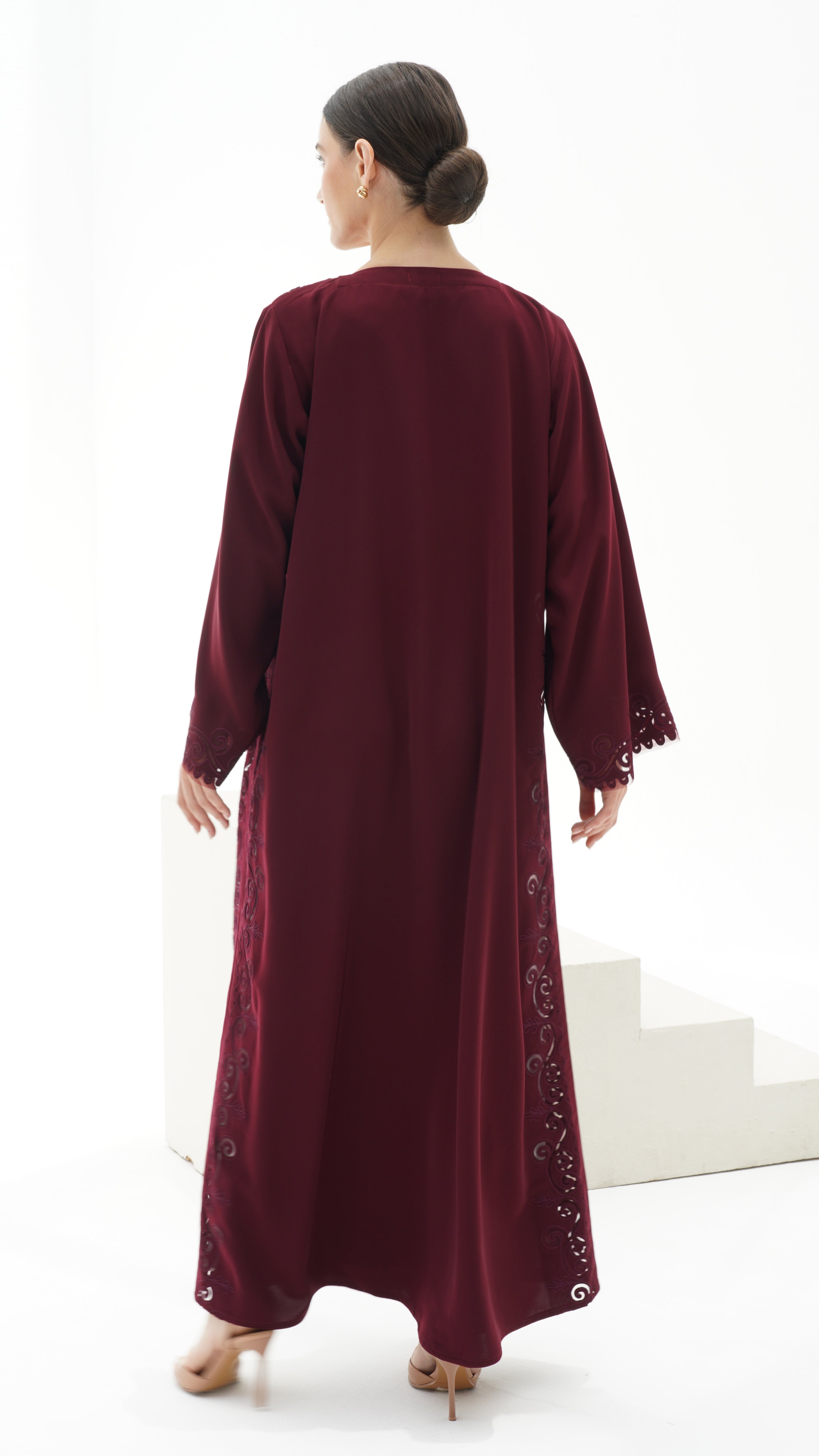 C 1150 Crepe Abaya