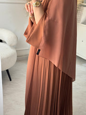 عباية مطبوعة بنقشة زنبق أسود C 1254